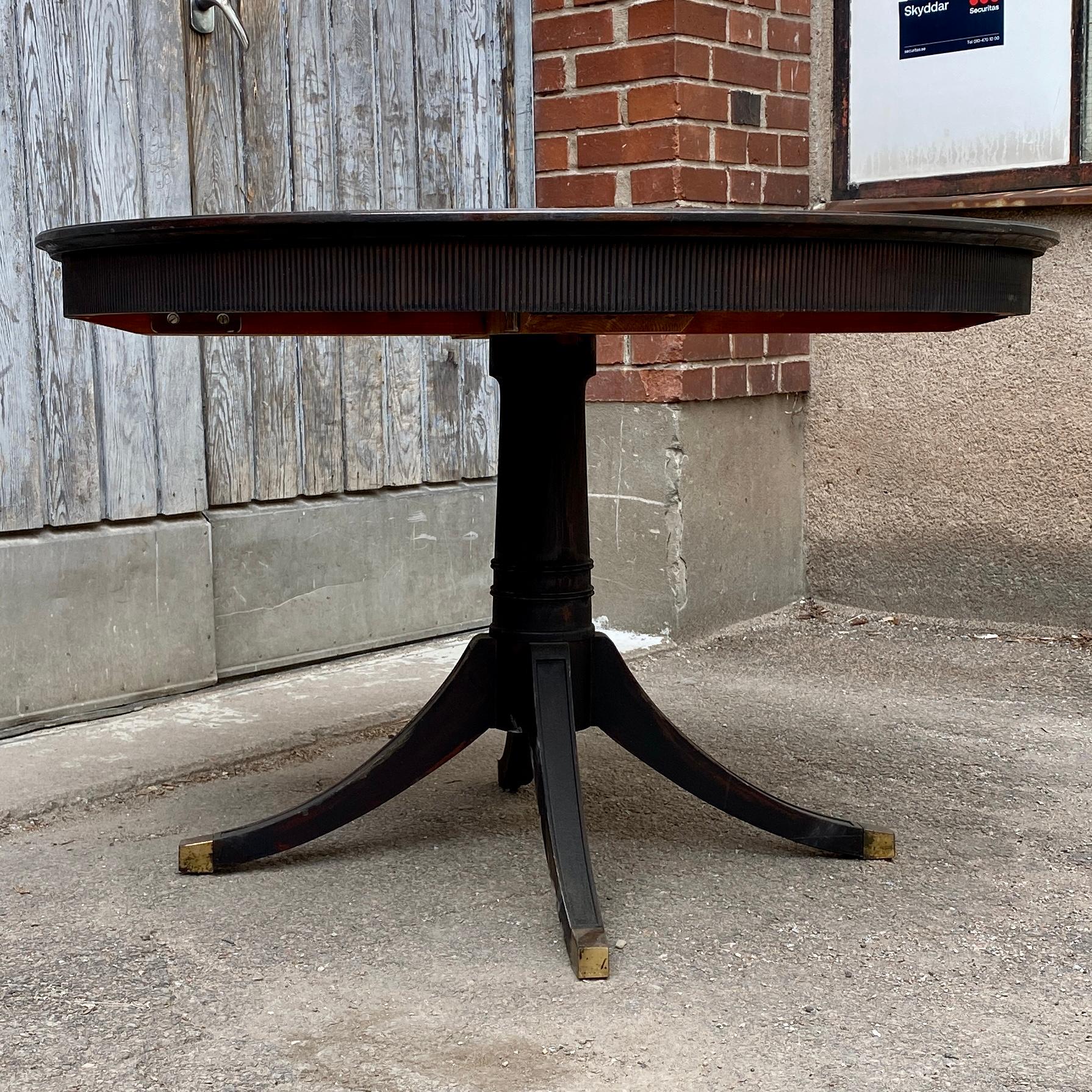 Round Black Pedestal Dining Table, Sweden 1920 For Sale 1