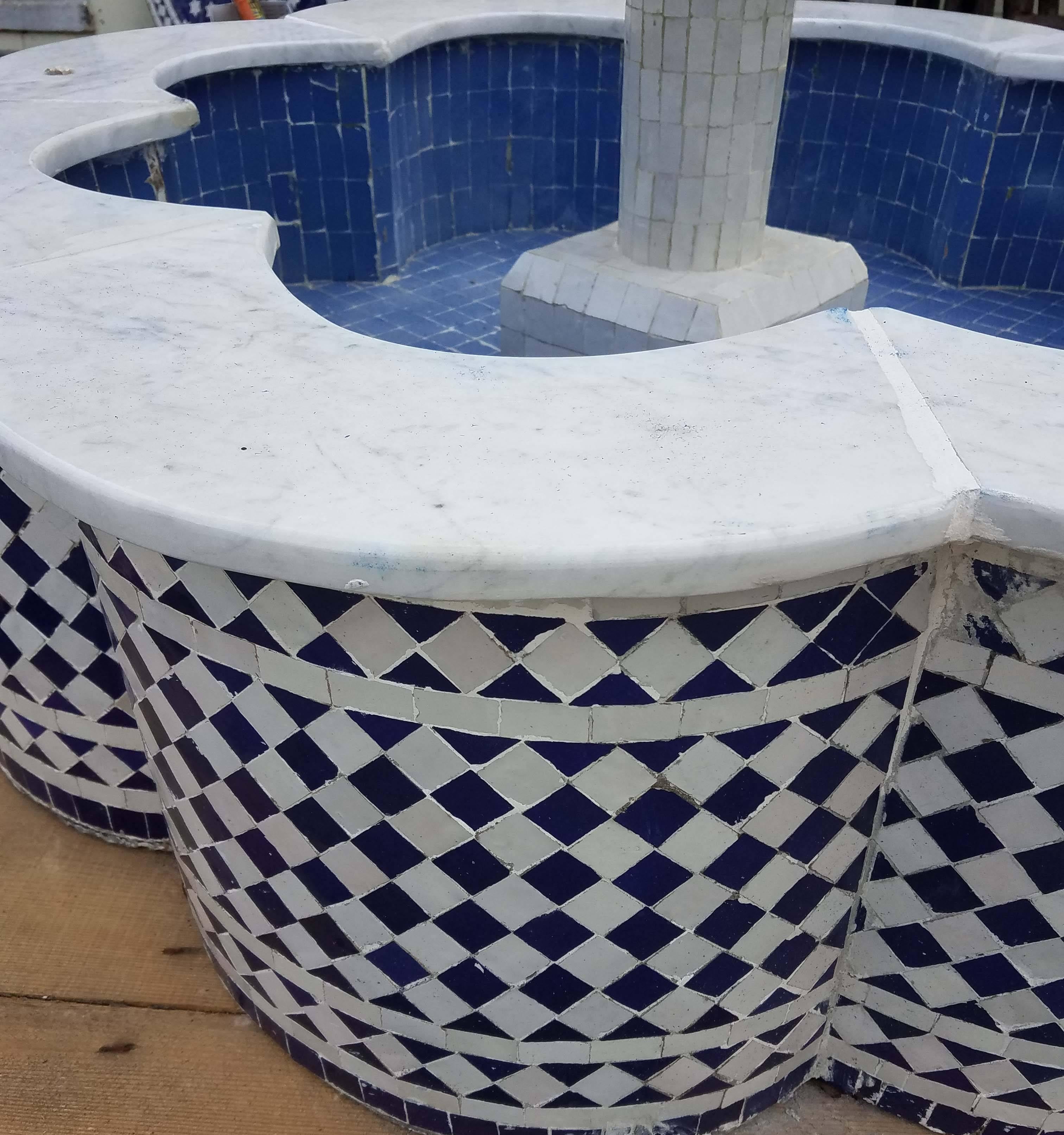 Round Blue / White Moroccan Mosaic Fountain, Marrakech In Excellent Condition For Sale In Orlando, FL