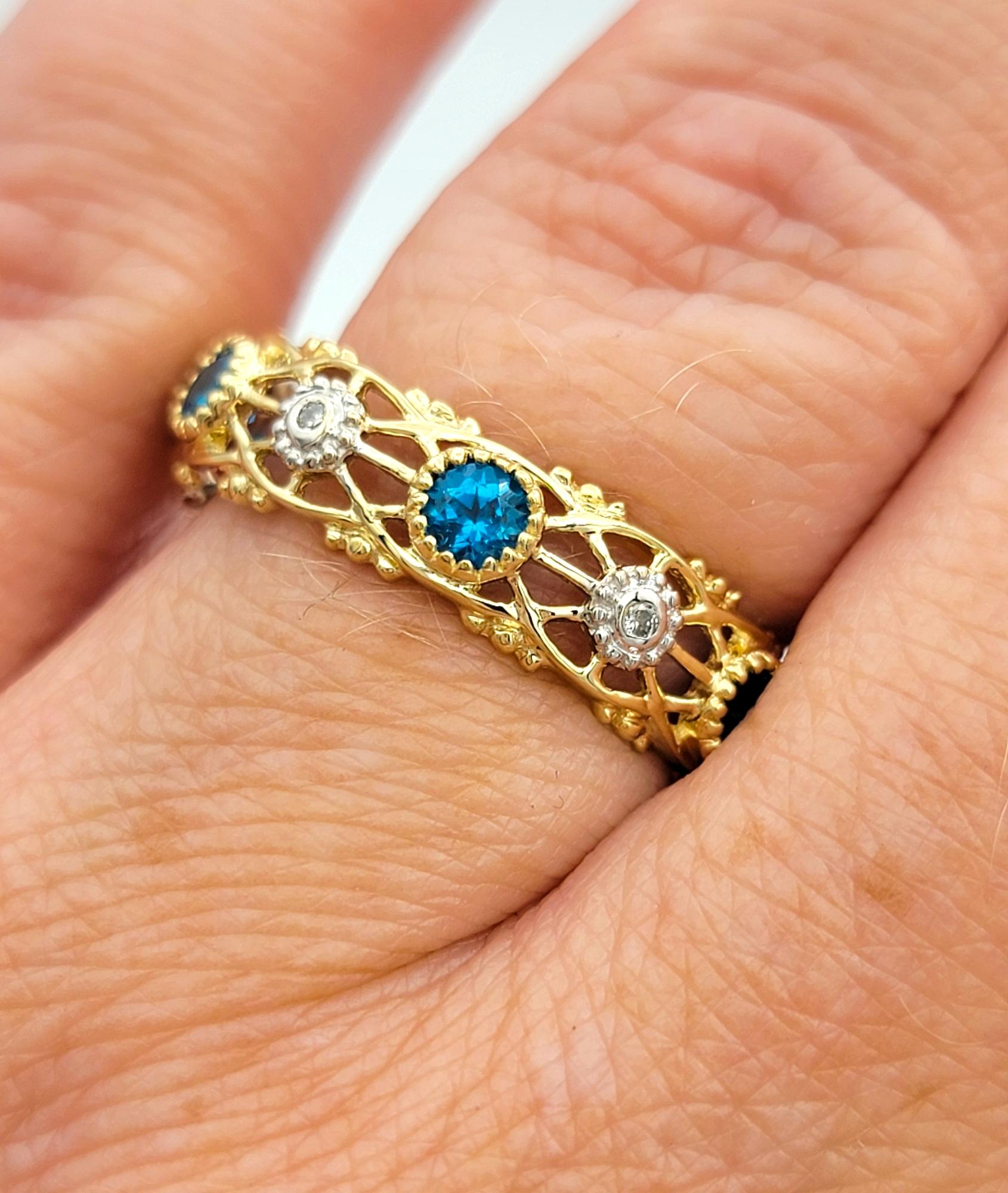 Round Blue Apatite and Diamond Open Filigree Band Ring in Two-Tone 14 Karat Gold In Good Condition For Sale In Scottsdale, AZ