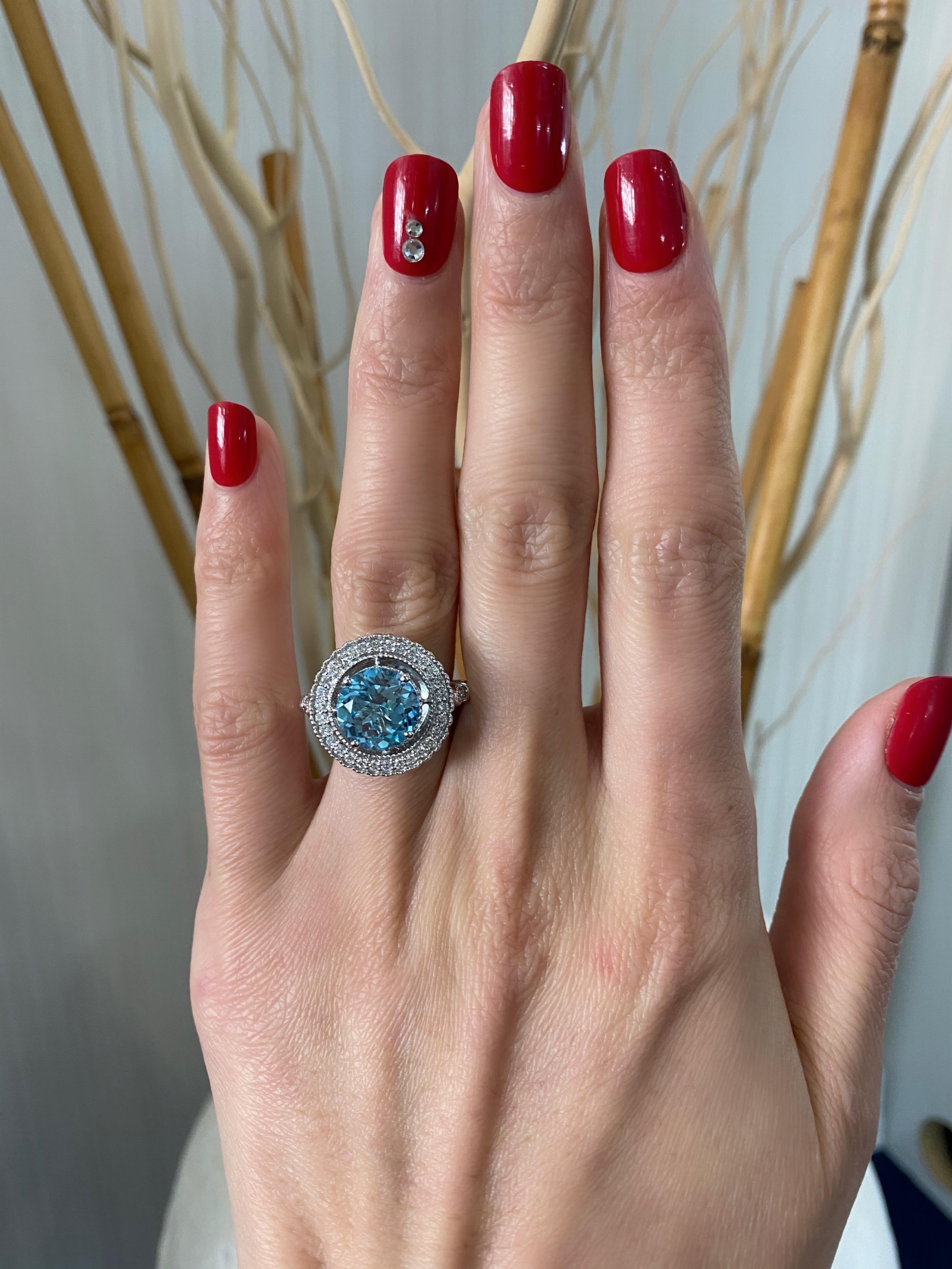 Women's or Men's Round Blue Aquamarine Diamond Pave Sun Ray Flower Halo 14 Karat White Gold Ring For Sale