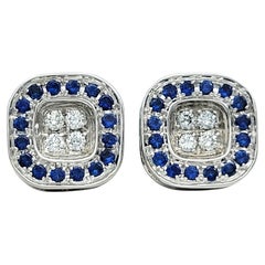 Pendientes cuadrados de zafiro azul redondo y diamante en oro blanco de 18 quilates