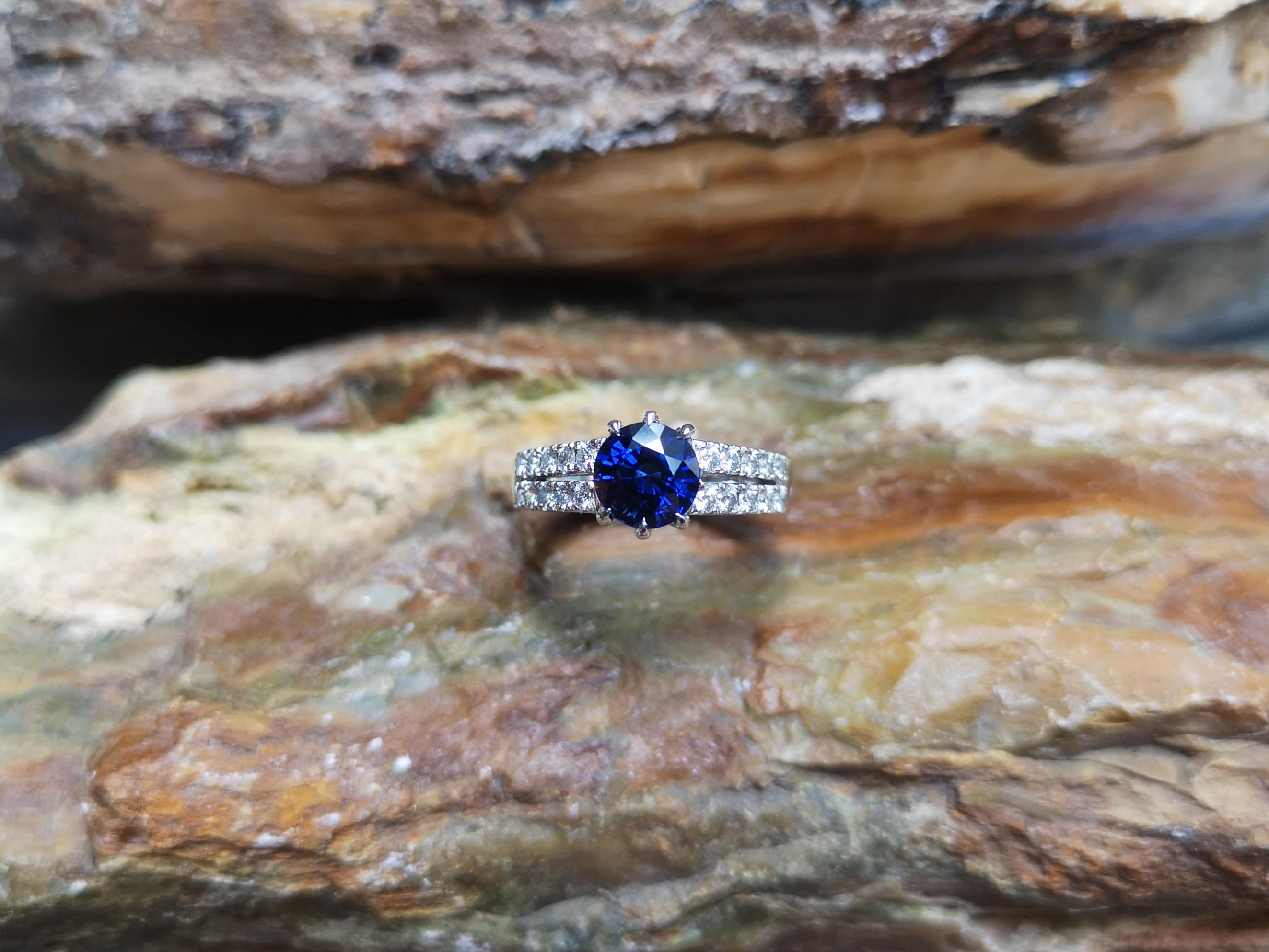 Round Blue Sapphire with Diamond Ring Set in Platinum 950 Settings For Sale 2