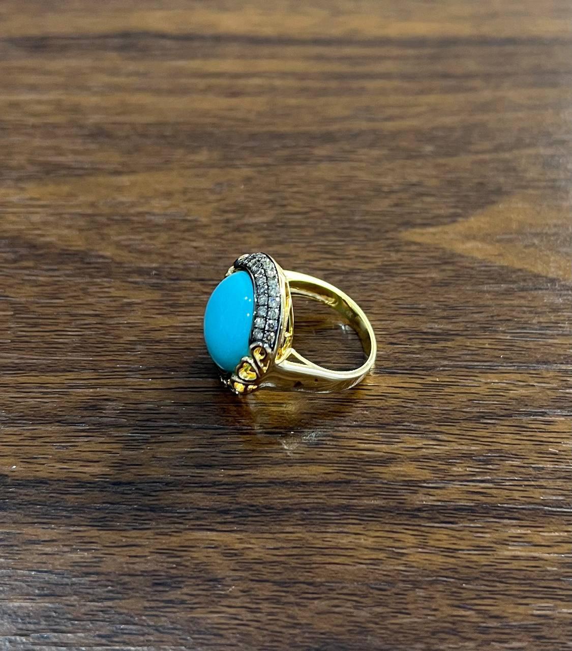 Round Blue Teal Turquoise Diamonds Halo Pave Set 14K Yellow Gold Cocktail Ring For Sale 1