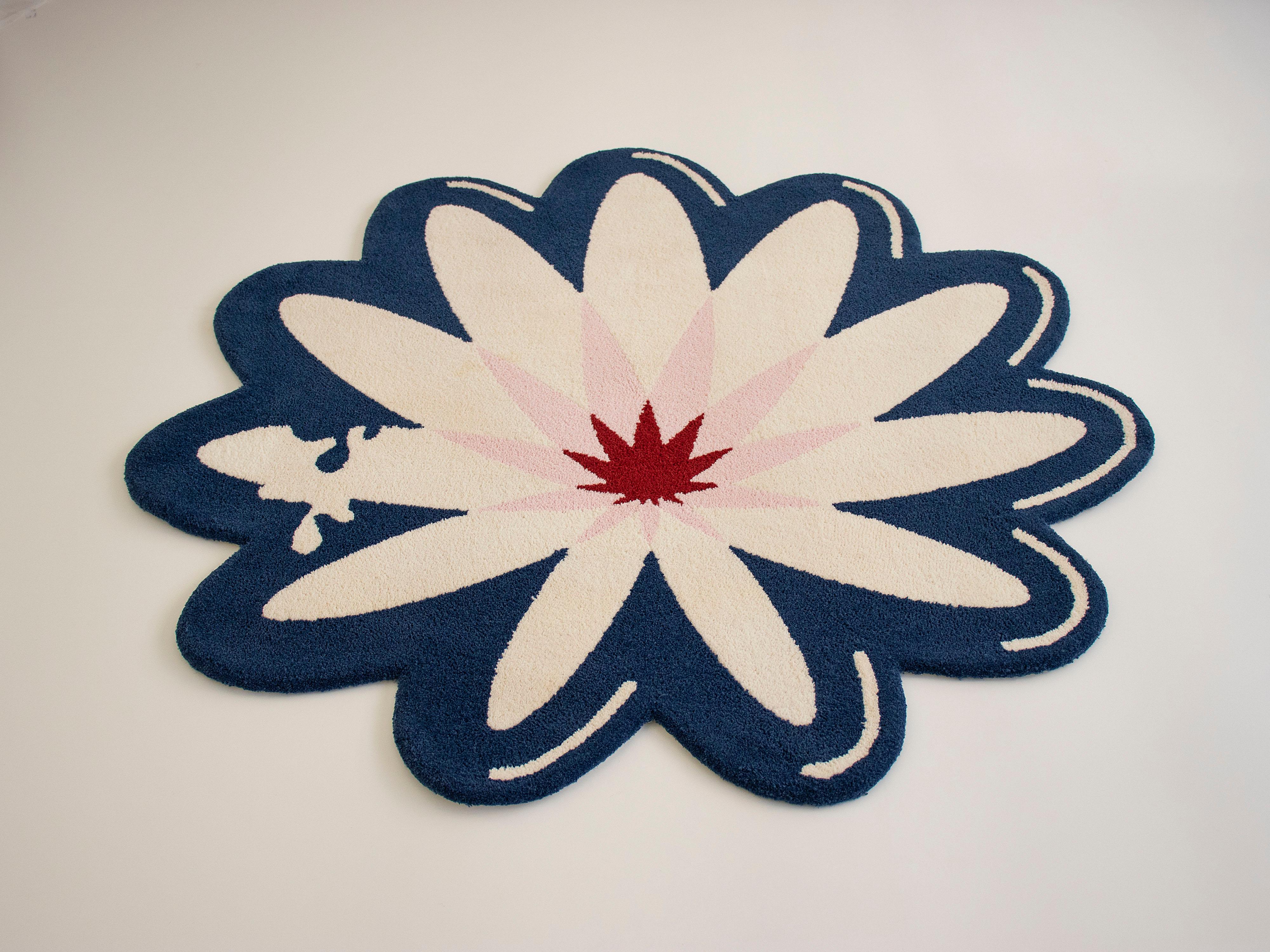 Modern Round Blue, White & Red Flower Rug from Graffiti Collection by Paulo Kobylka For Sale