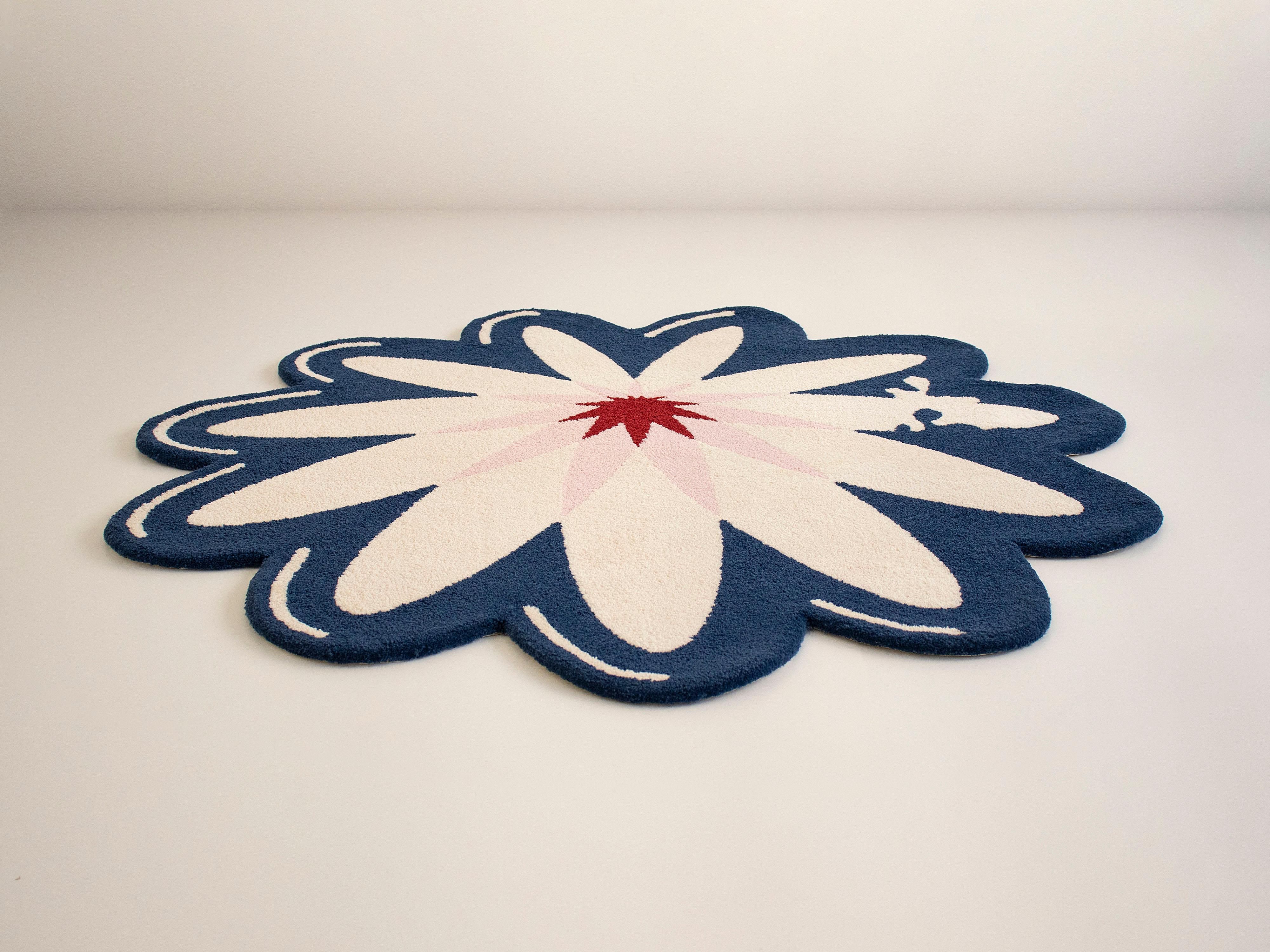 Contemporary Round Blue, White & Red Flower Rug from Graffiti Collection by Paulo Kobylka For Sale
