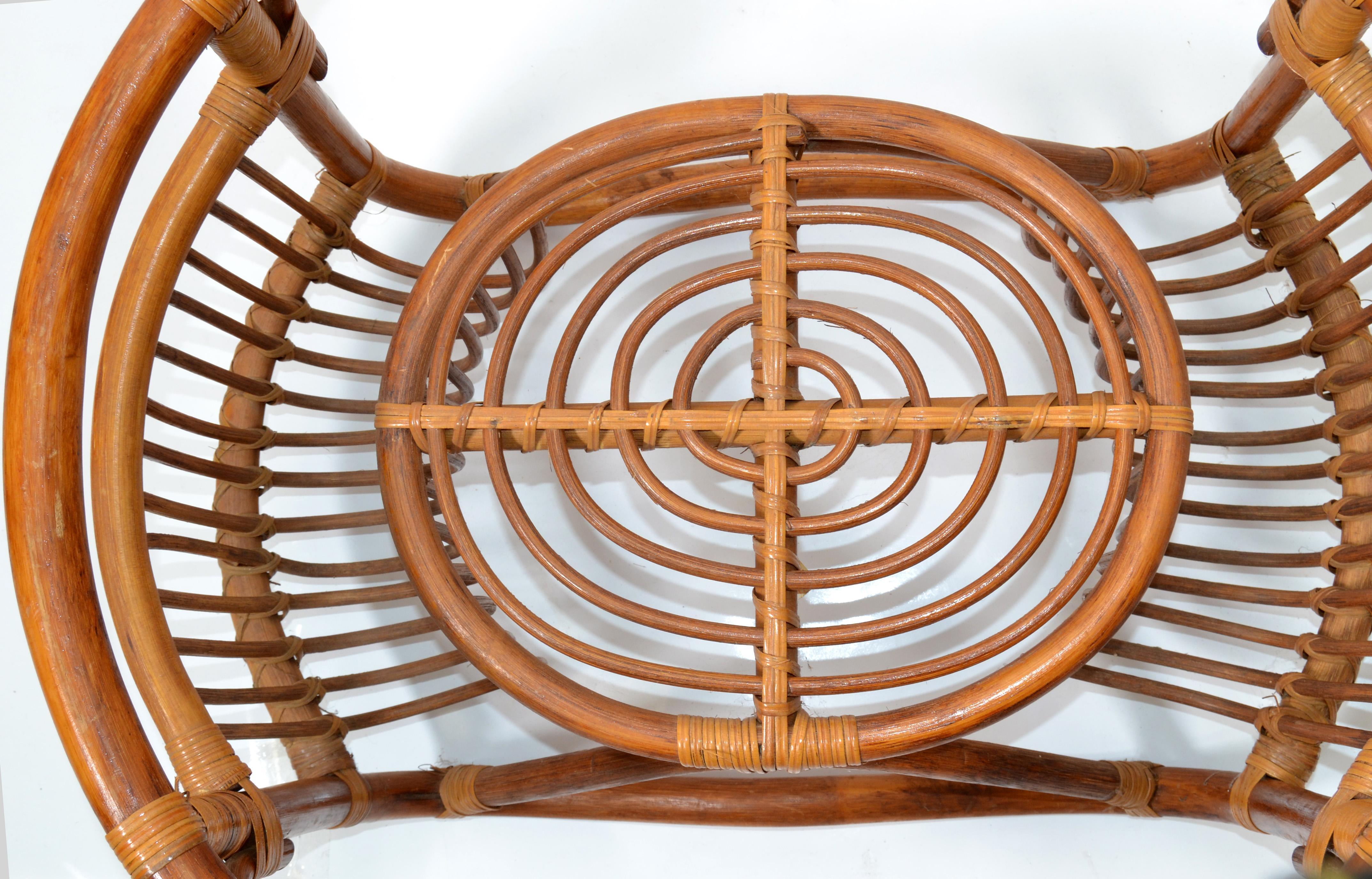 Round Bohemian Chic Bend & Woven Bamboo Glass Top Coffee Table Magazine Stand For Sale 5