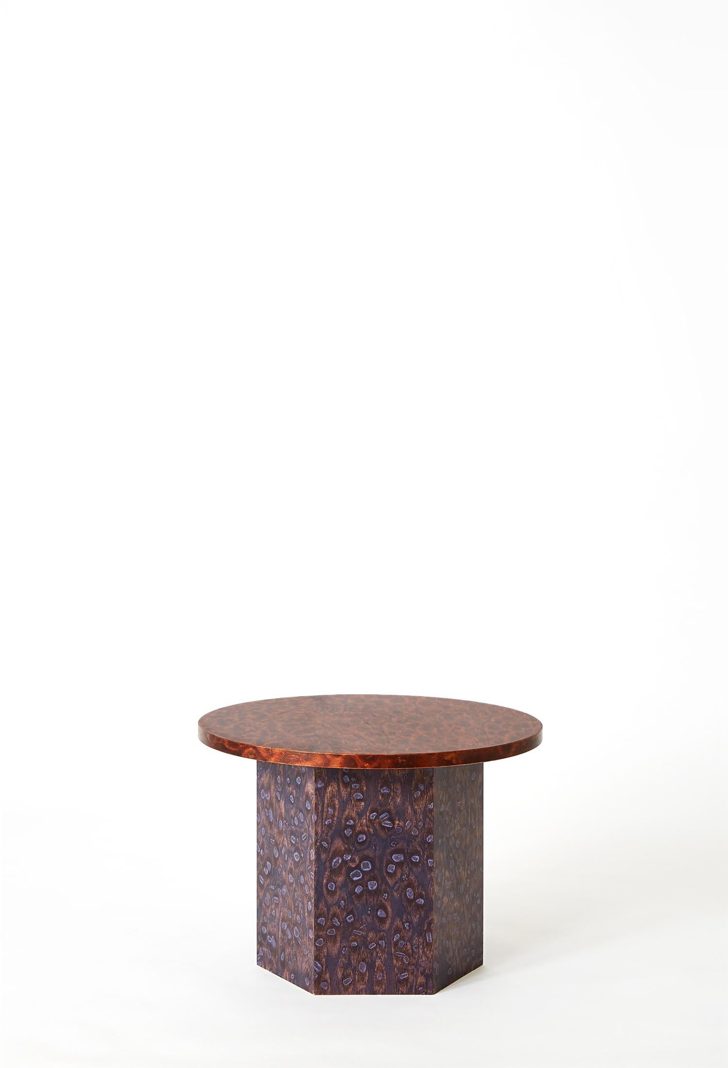 Round Bold Osis Hexagon Base Side Table by Llot Llov In New Condition For Sale In Geneve, CH