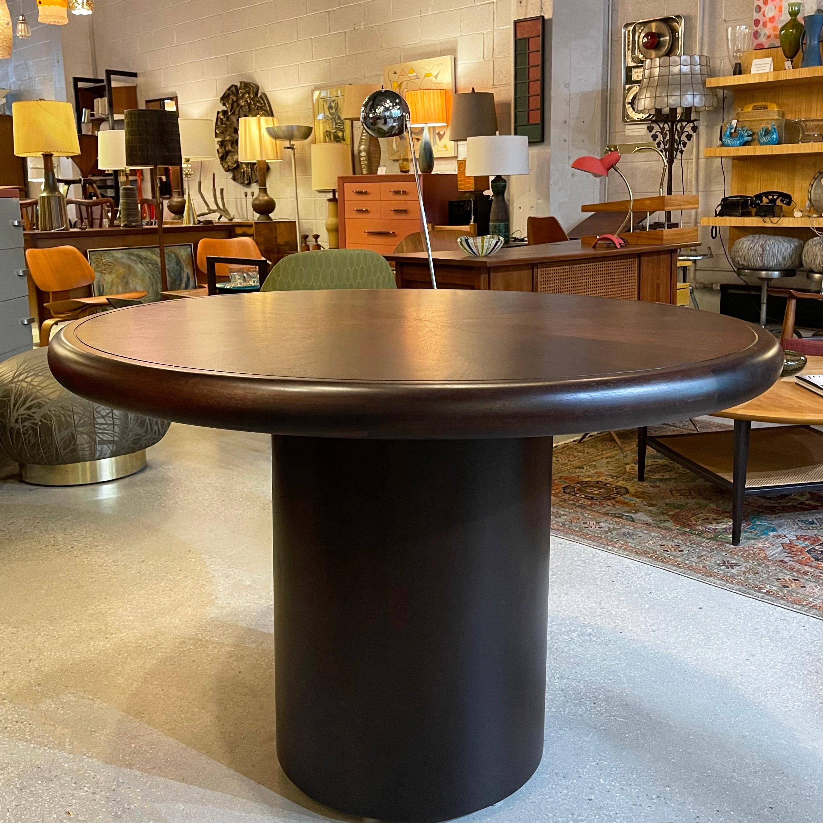 American Round Bookmatched Rosewood Pedestal Dining Table By Edward Wormley For Dunbar For Sale