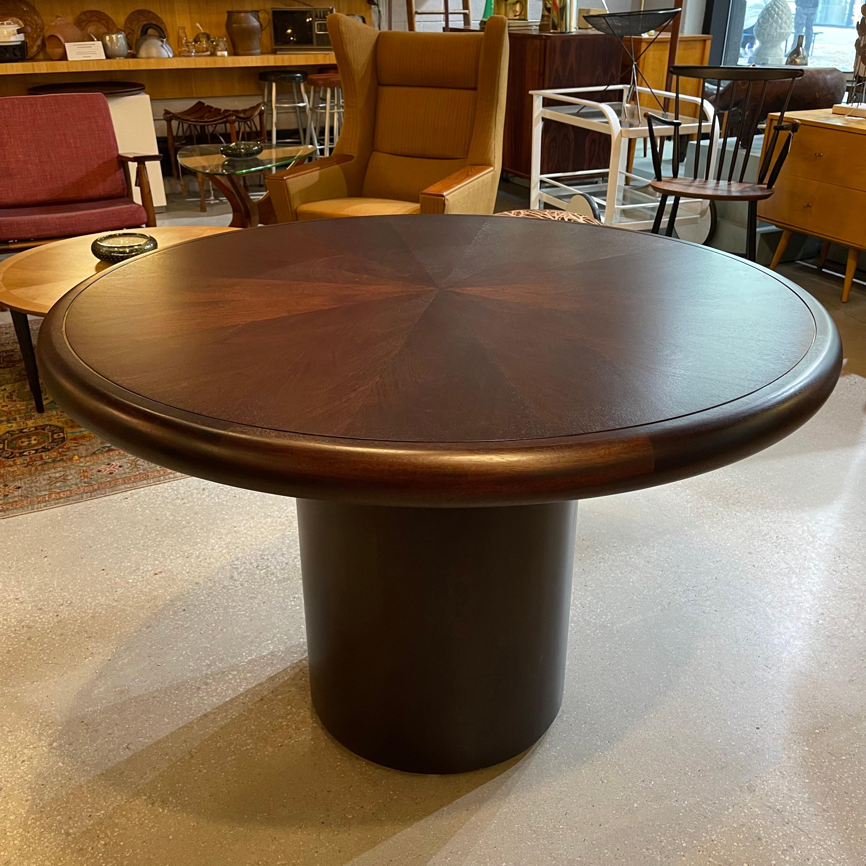 20th Century Round Bookmatched Rosewood Pedestal Dining Table By Edward Wormley For Dunbar For Sale