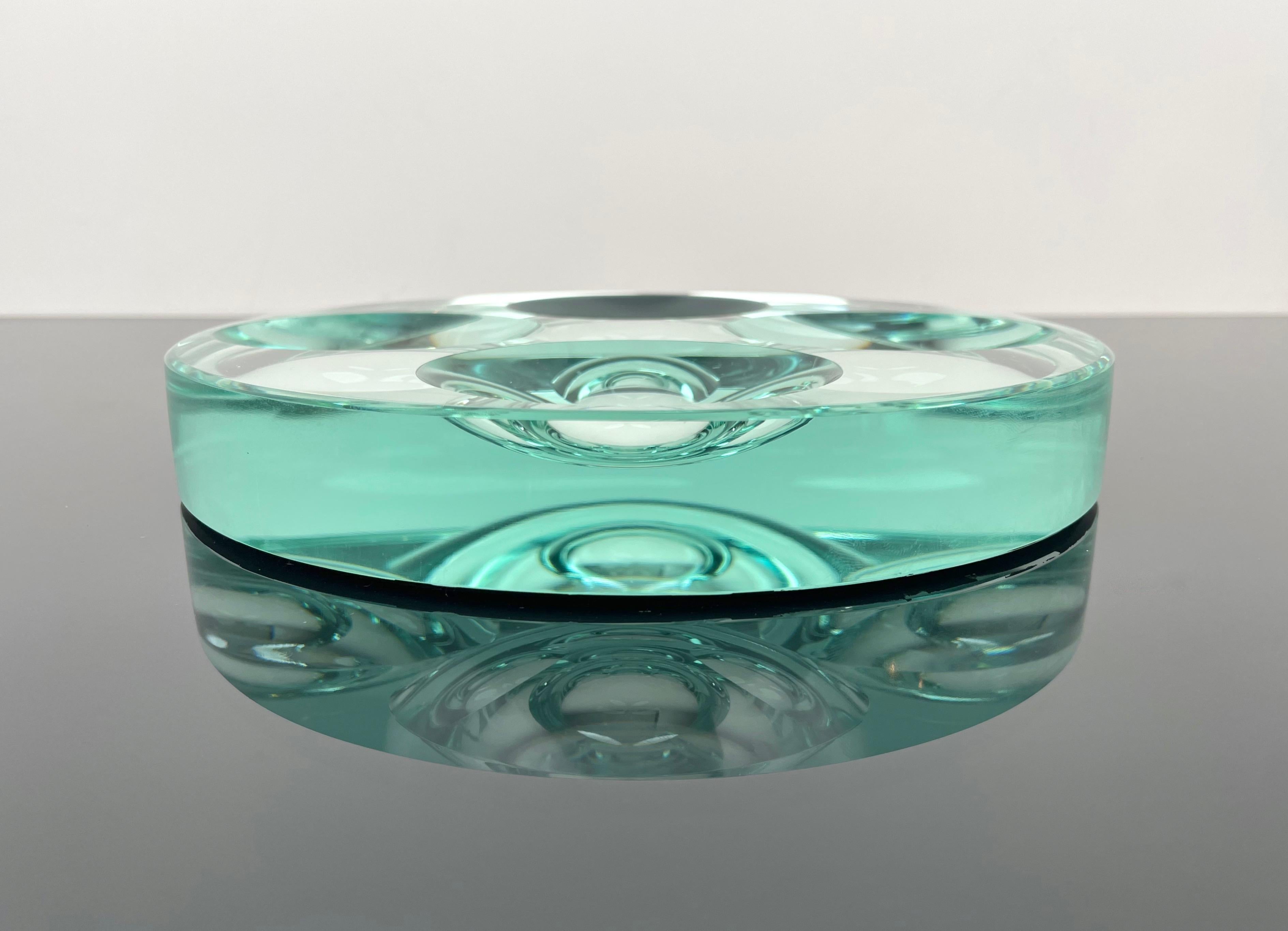 Italian Round Bowl or Ashtray in Green Glass Mirrored by Fontana Arte, Italy 1960s For Sale