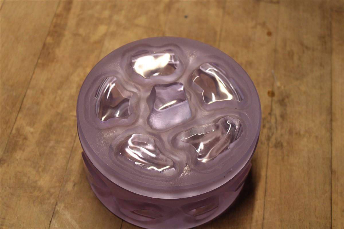 Round Box in Thick Heavy Crystal Italian Design 1950s Midcentury Wisteria Color For Sale 2