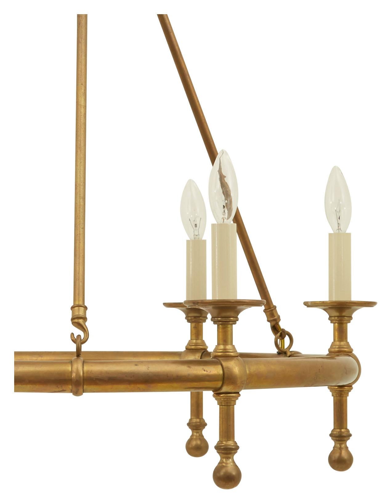Round Brass Candle-Style Chandelier In Good Condition In Chicago, IL