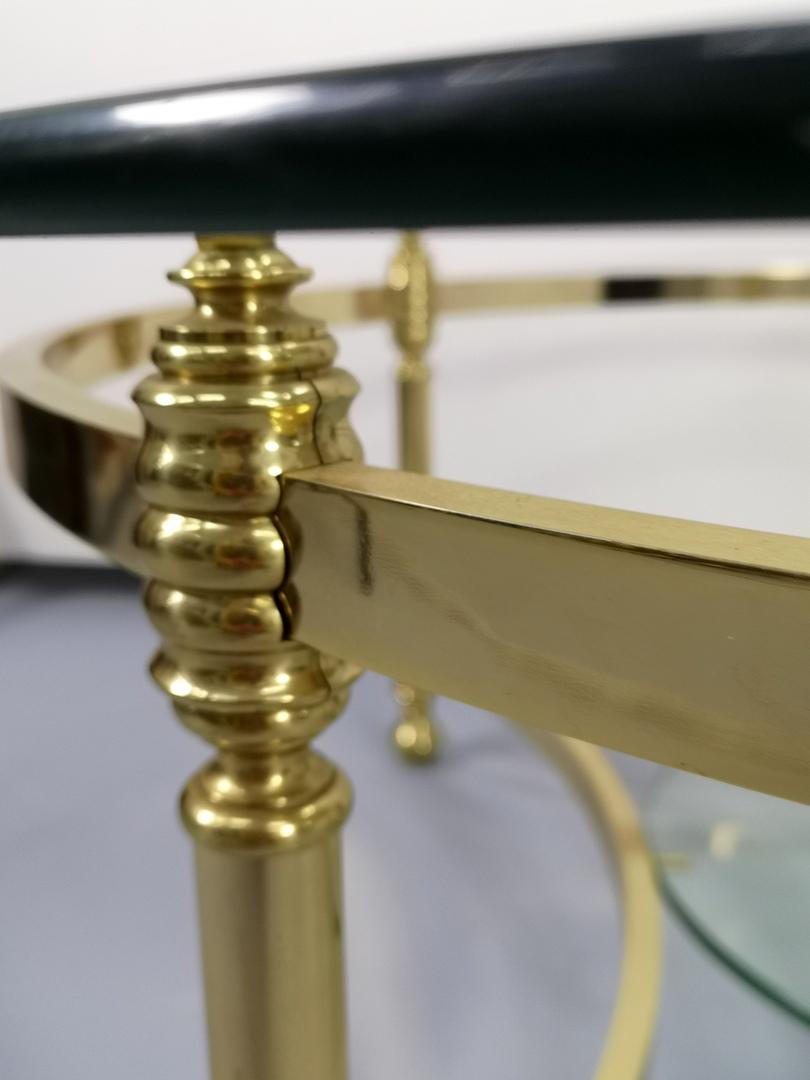 Round Brass Coffee Table with Glass Top and Shelf, 1970s In Good Condition In Budapest, HU