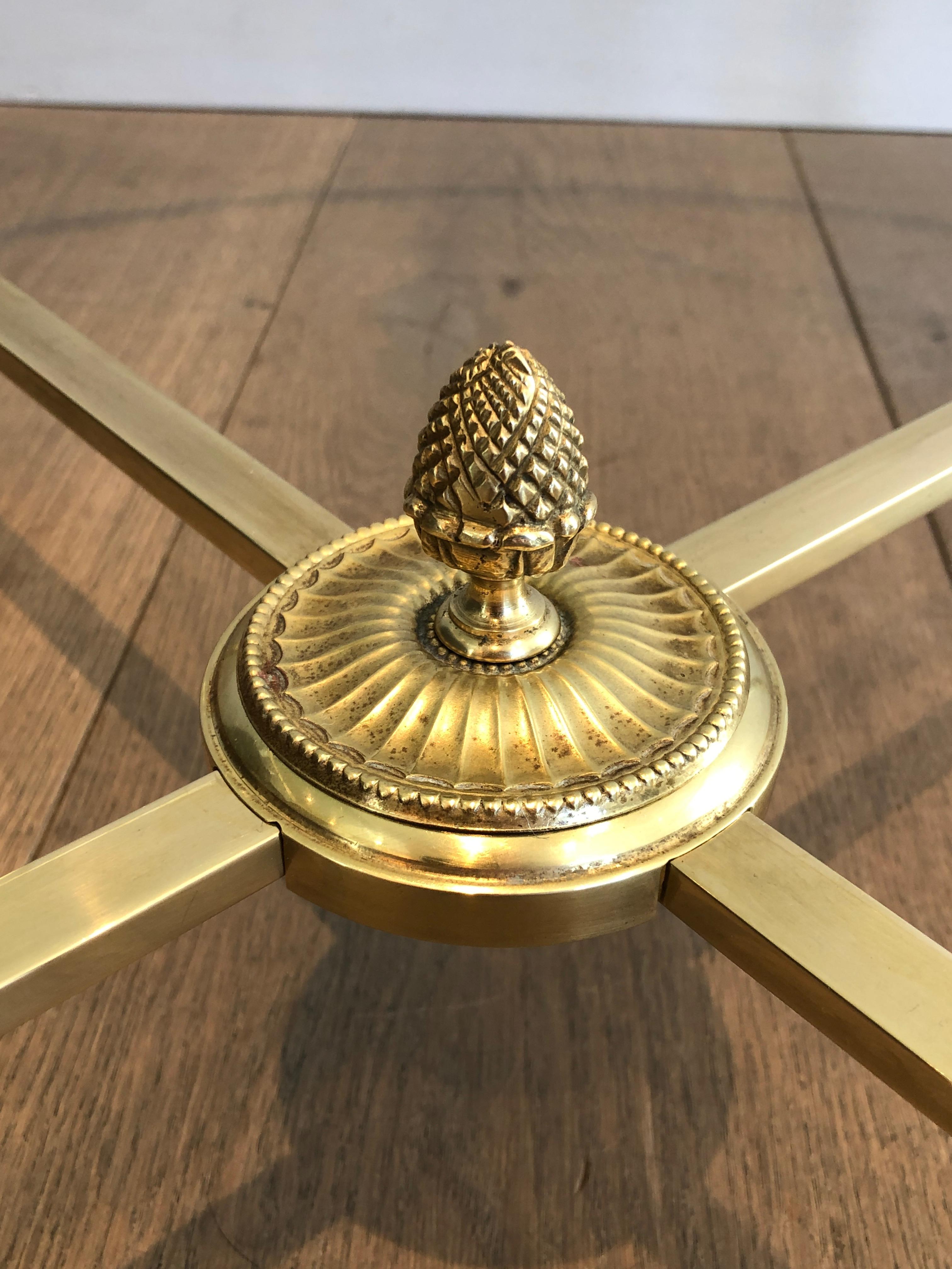 Table basse ronde en laiton par Maison Baguès en vente 3