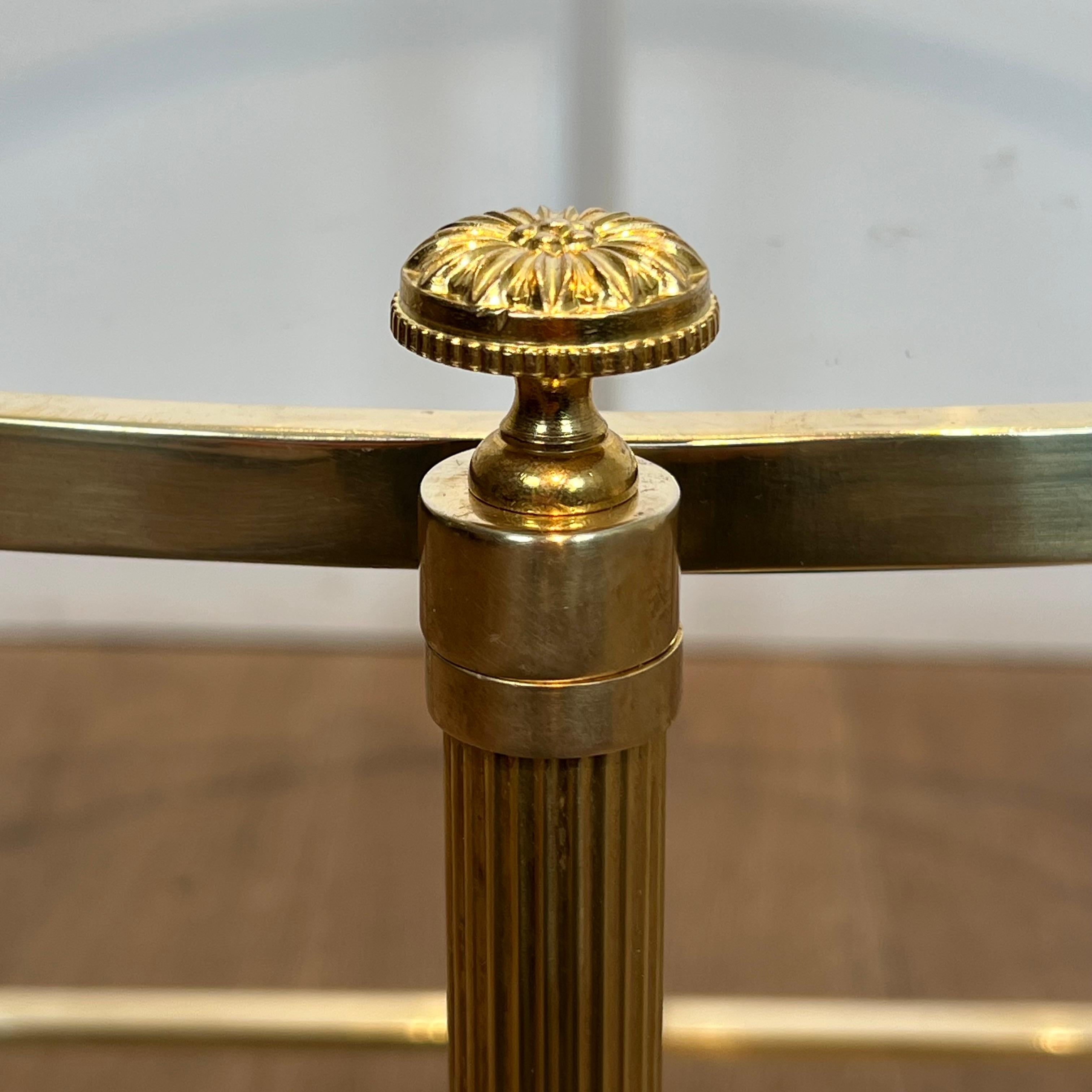 Laiton Table basse ronde en laiton. Maison Baguès en vente