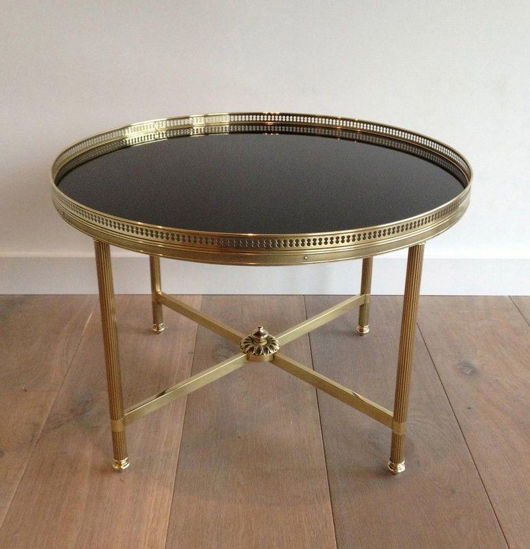 Neoclassical Round Brass Coffee Table with Black Lacquered Glass Top by Maison Jansen For Sale