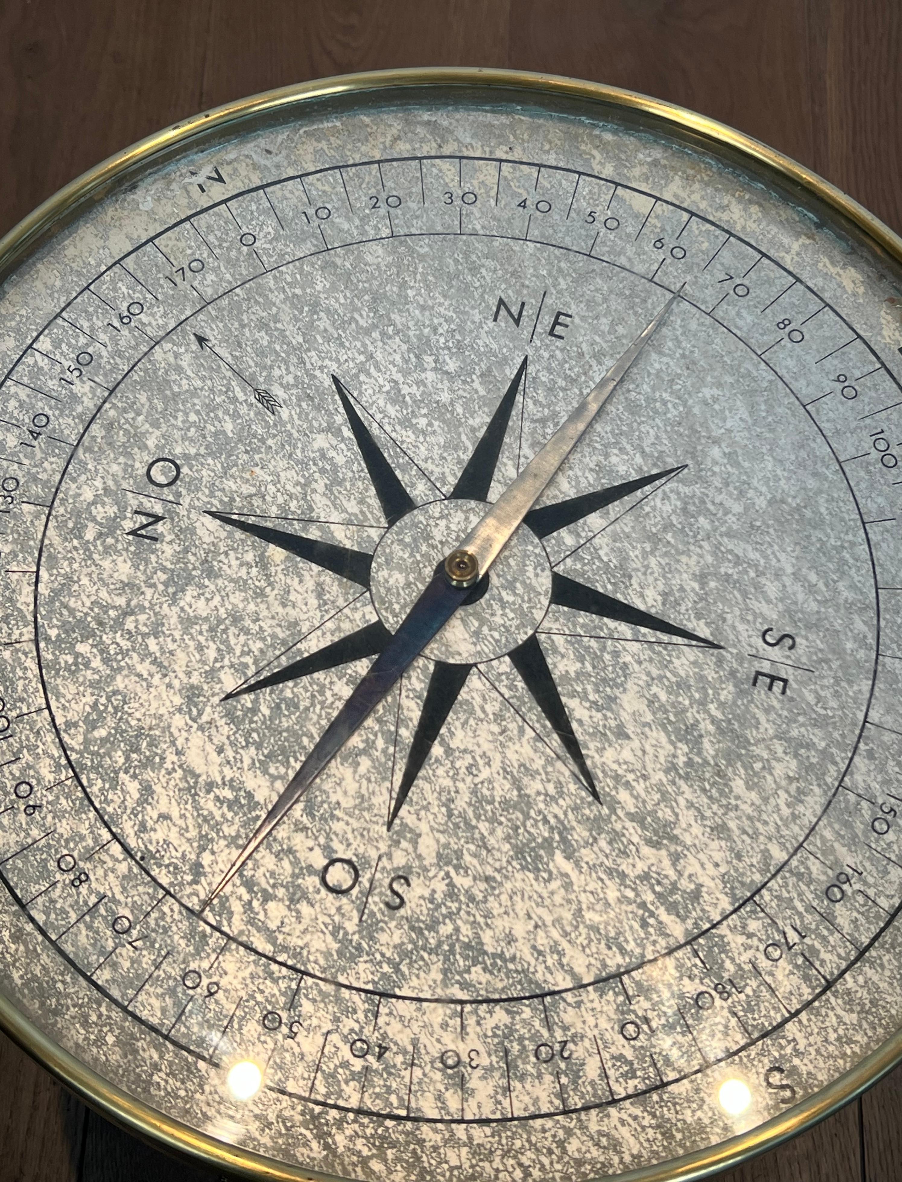 Round Brass 