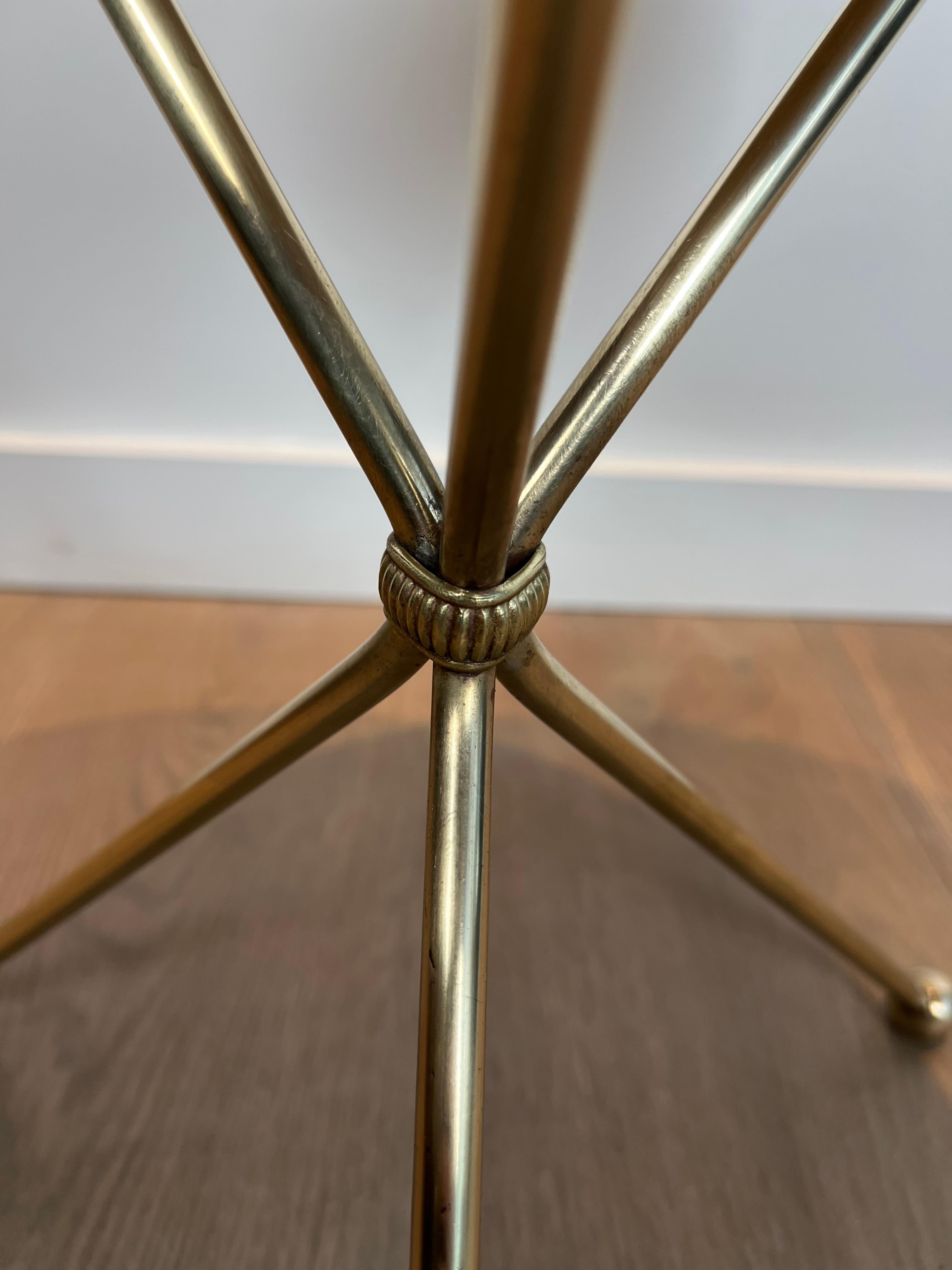 Round Brass 