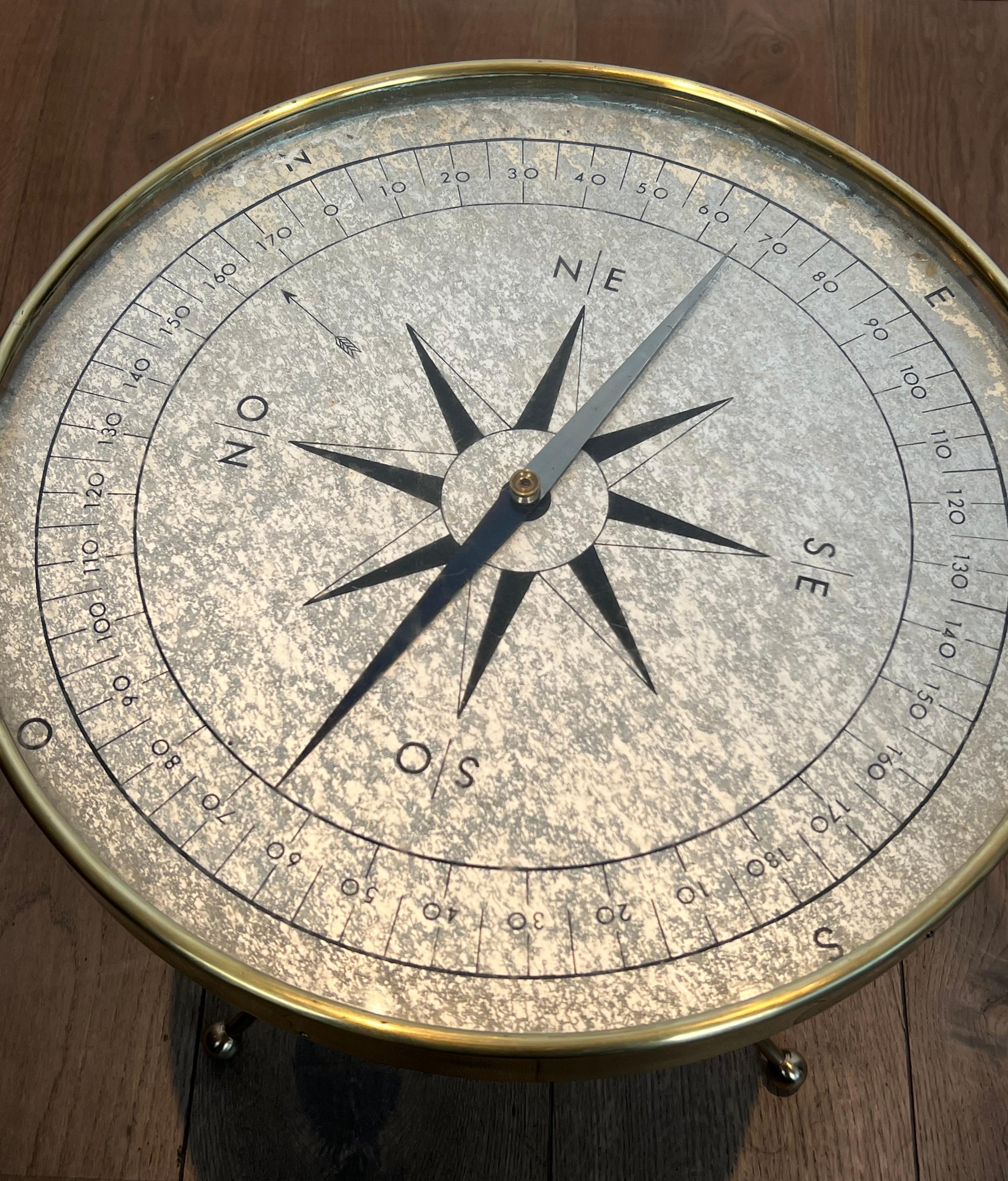 Round Brass 