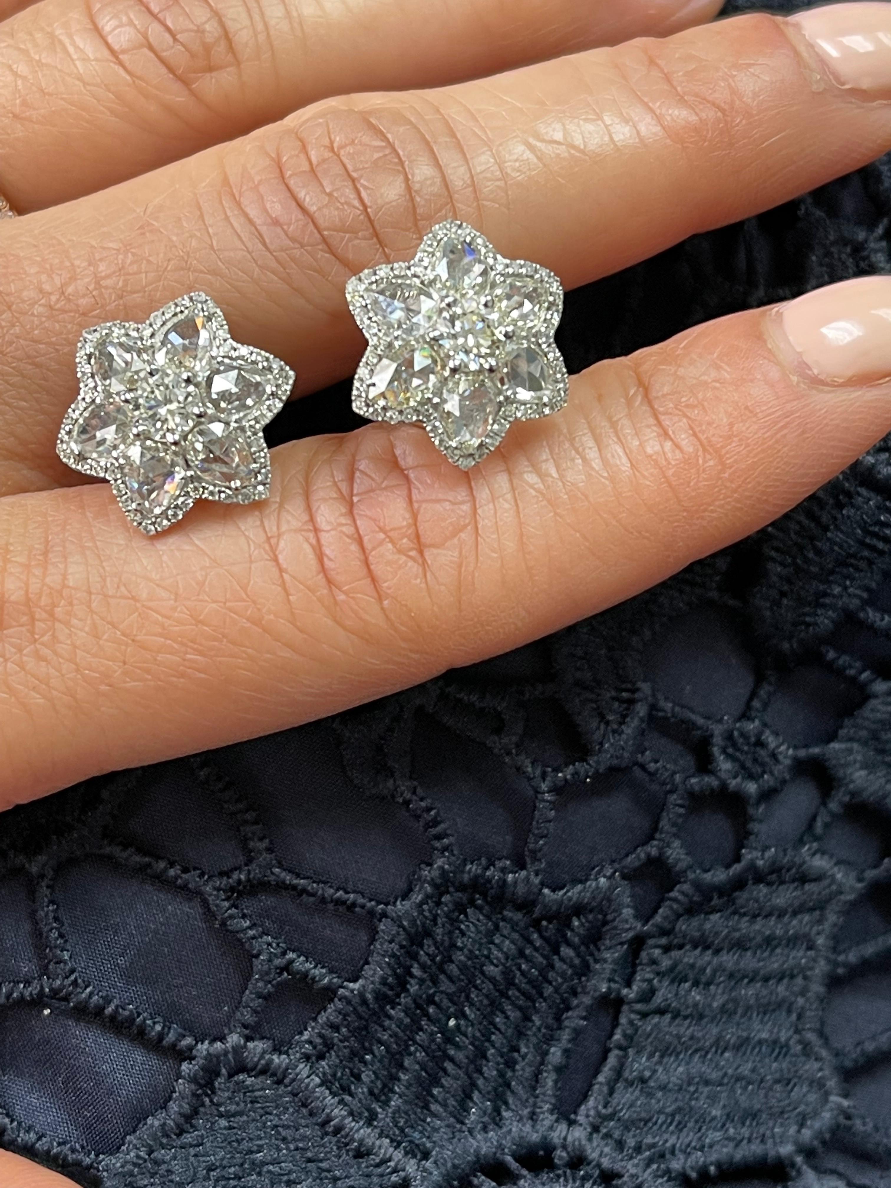 Round Cut 3.50 Carat Round Brilliant and Rose Cut Diamond Star Stud Earrings in 18K Gold. For Sale