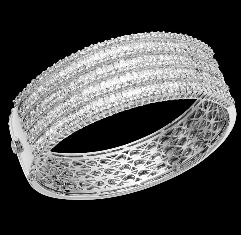 Diamond Bangle, Wide Band/Cuff, Nine Rows of Diamonds in 18 Carat White Gold  For Sale 1