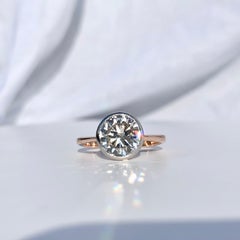 Round Brilliant Bezel Collet Set White Diamond Engagement 18k Yellow Gold Ring