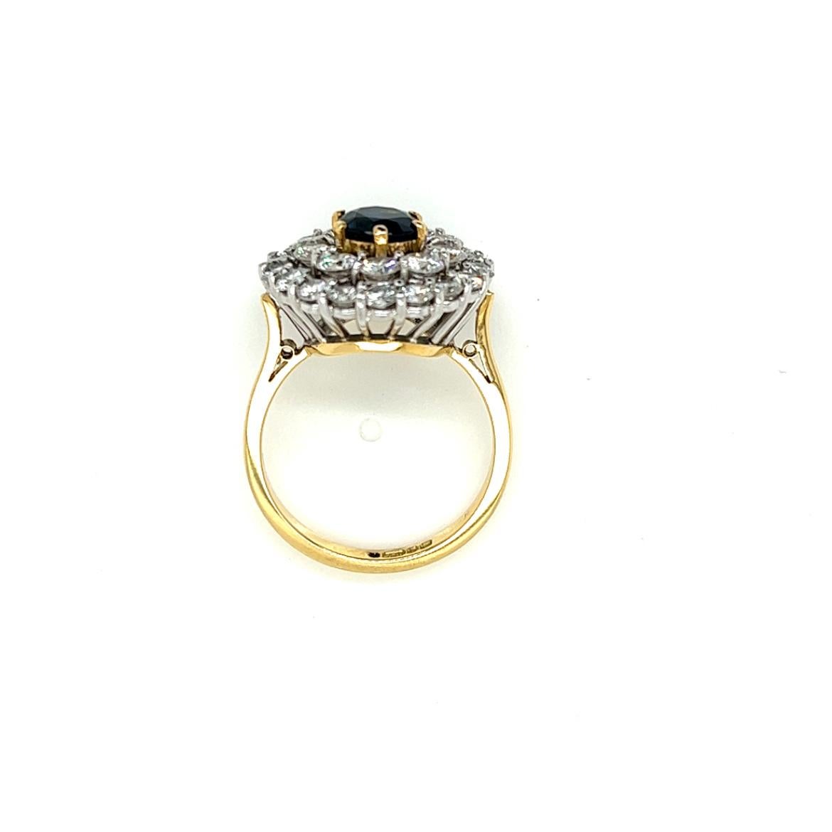 Round Brilliant Blue Sapphire and Diamond Ring in 18K Yellow and White Gold For Sale 1