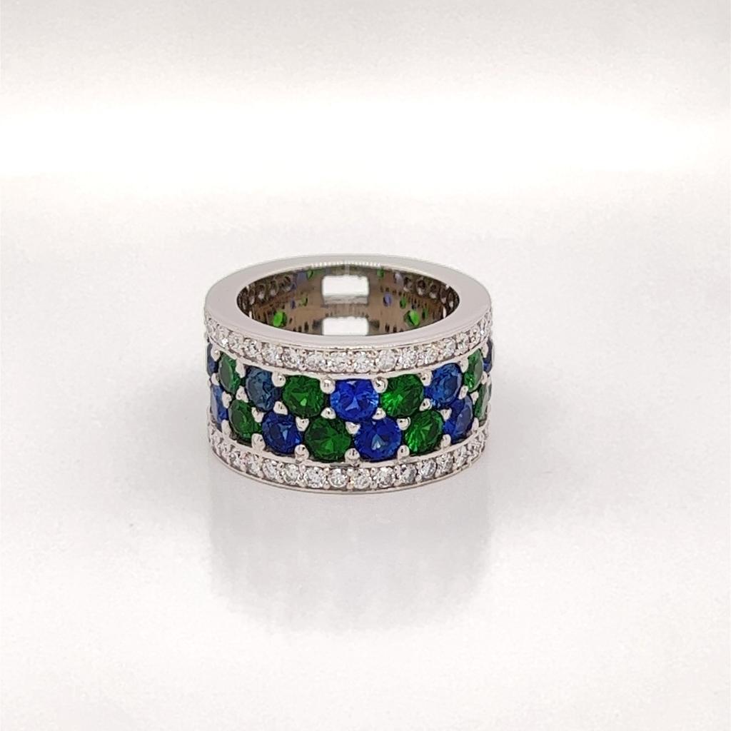 For Sale:  Round Brilliant Blue Sapphire, Tsavorite Garnet and Diamond Ring in Platinum 4