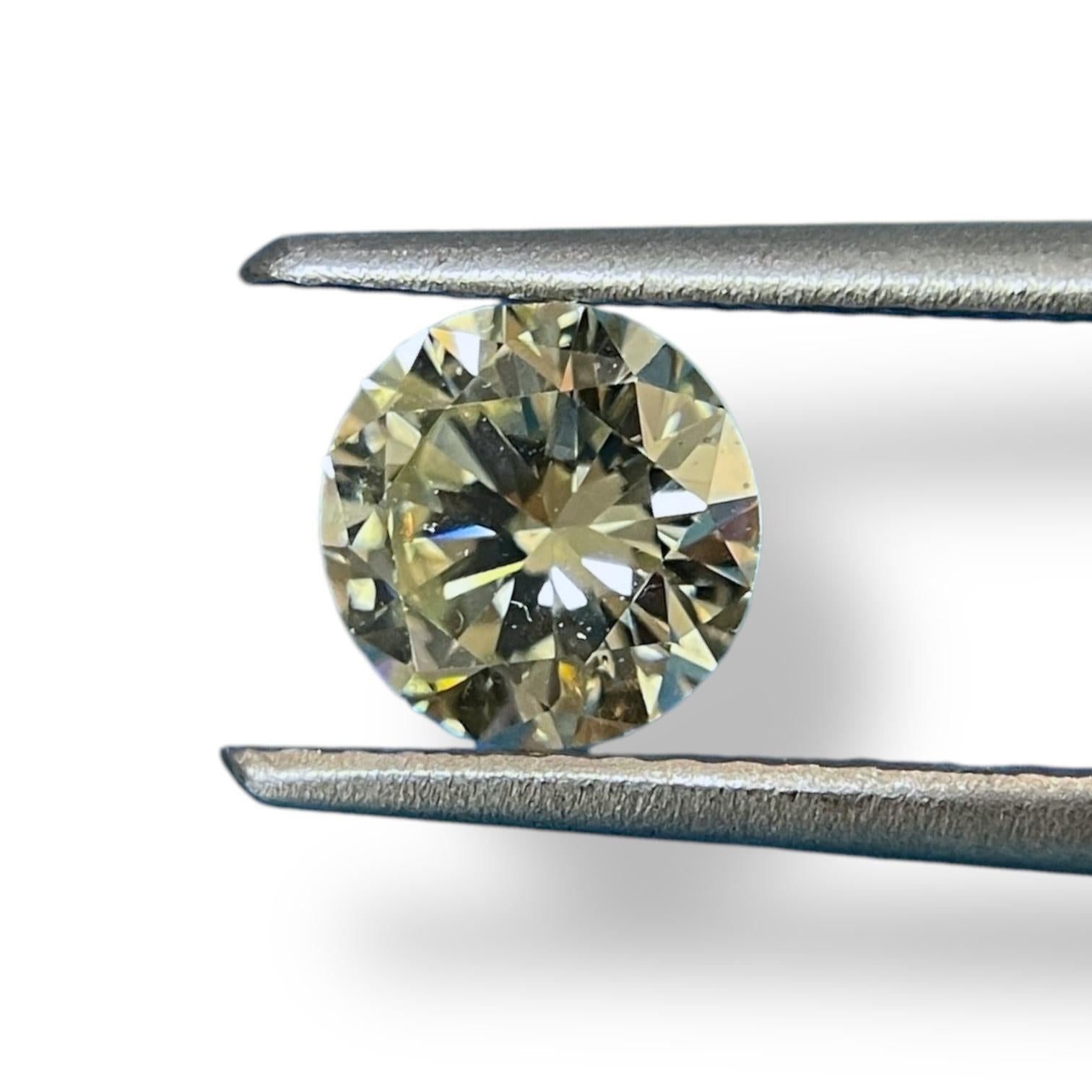 Round Cut Round Brilliant Cut 0.98 Carat Diamond - GIA Certified For Sale