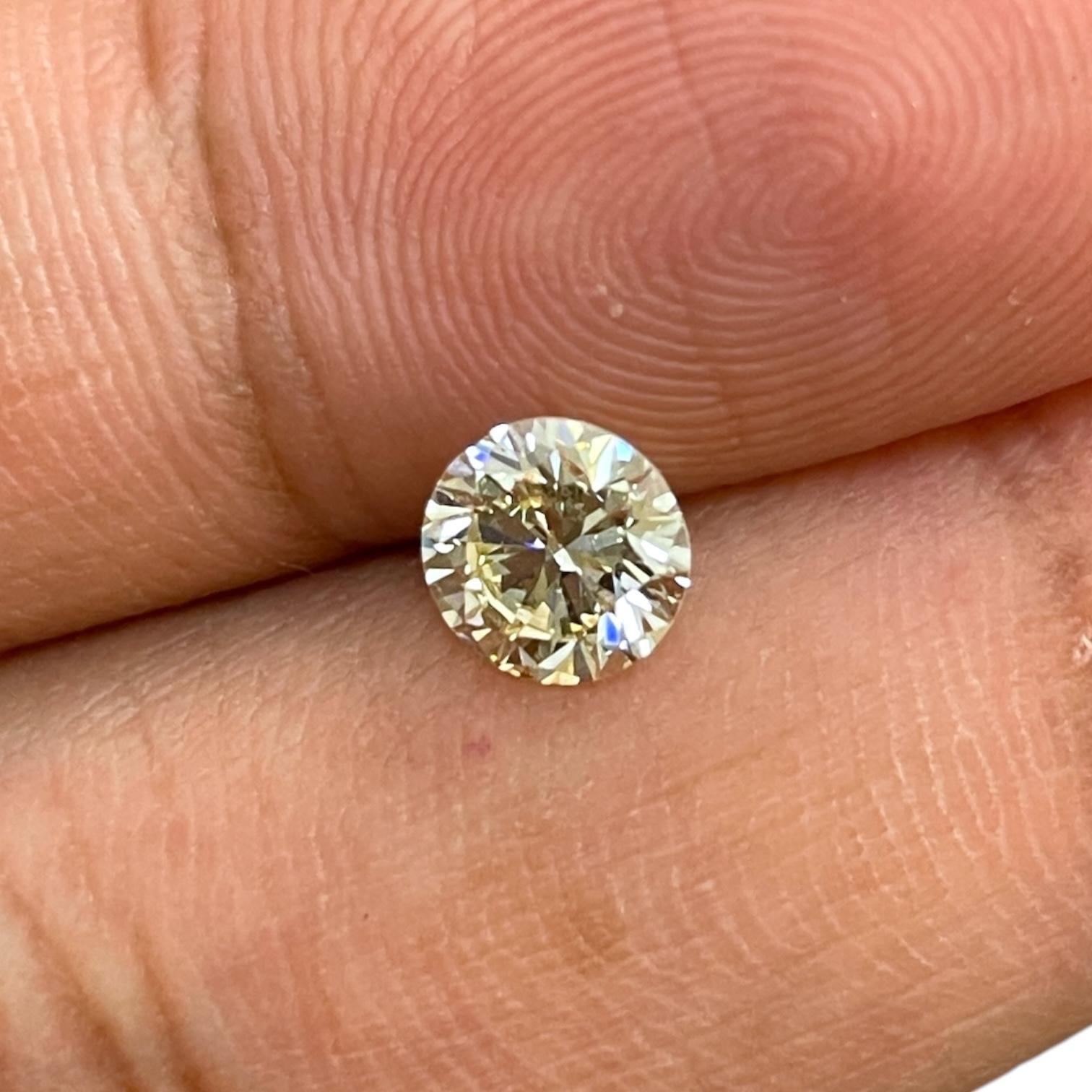 Round Brilliant Cut 0.98 Carat Diamond - GIA Certified For Sale 1