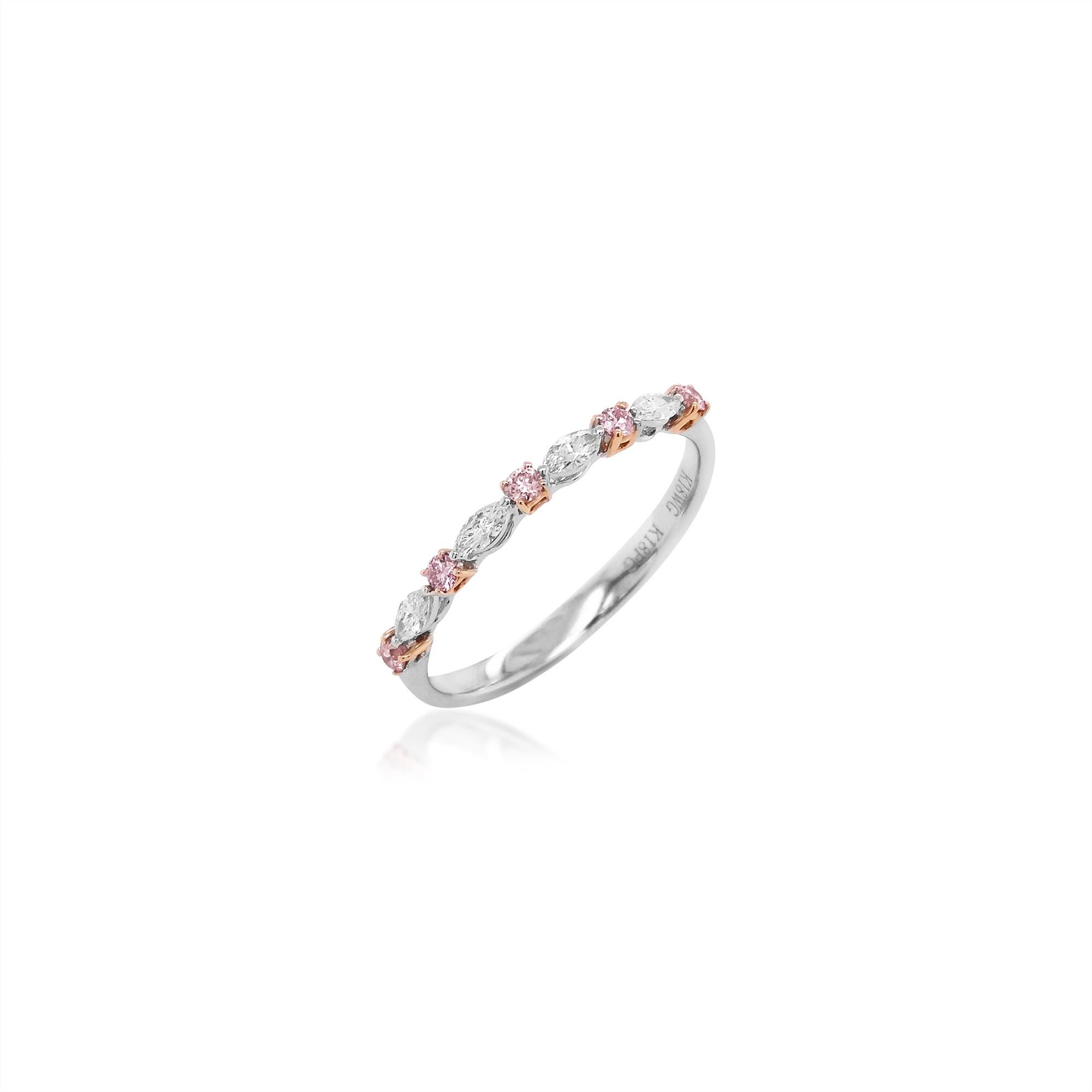 Art Deco Round Brilliant Cut Argyle Pink Diamond and White Diamond 18K Gold Band Ring For Sale
