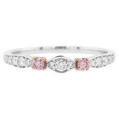 Round Brilliant Cut Argyle Pink Diamond and White Diamond 18K Gold Band Ring