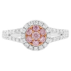 Anillo de Oro de 18 K con Diamante Rosa Argyle y Diamante Blanco de Corte Brillante Redondo