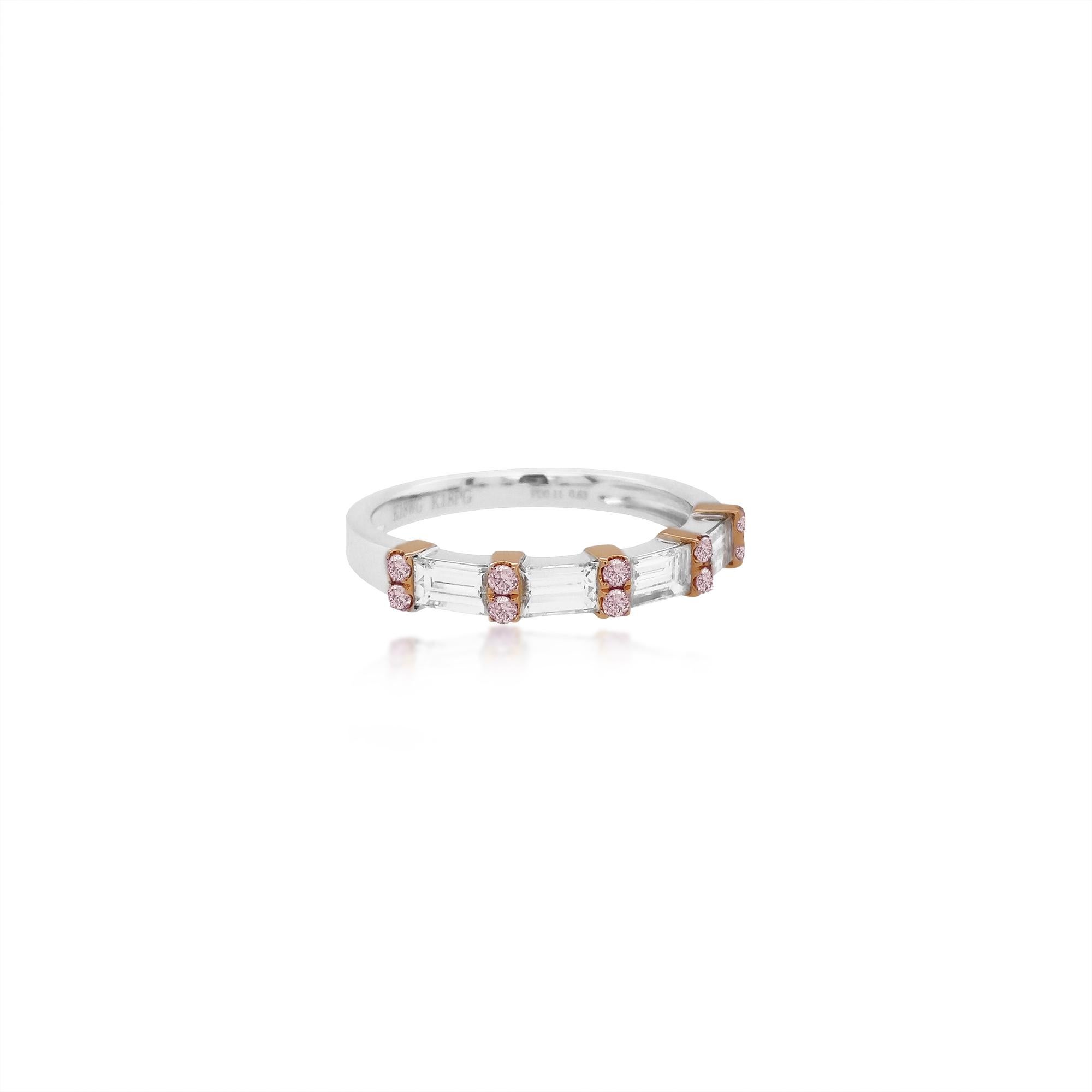 Round Cut Round Brilliant Cut Argyle Pink Diamond Emerald cut White Diamond 18K Gold Ring For Sale