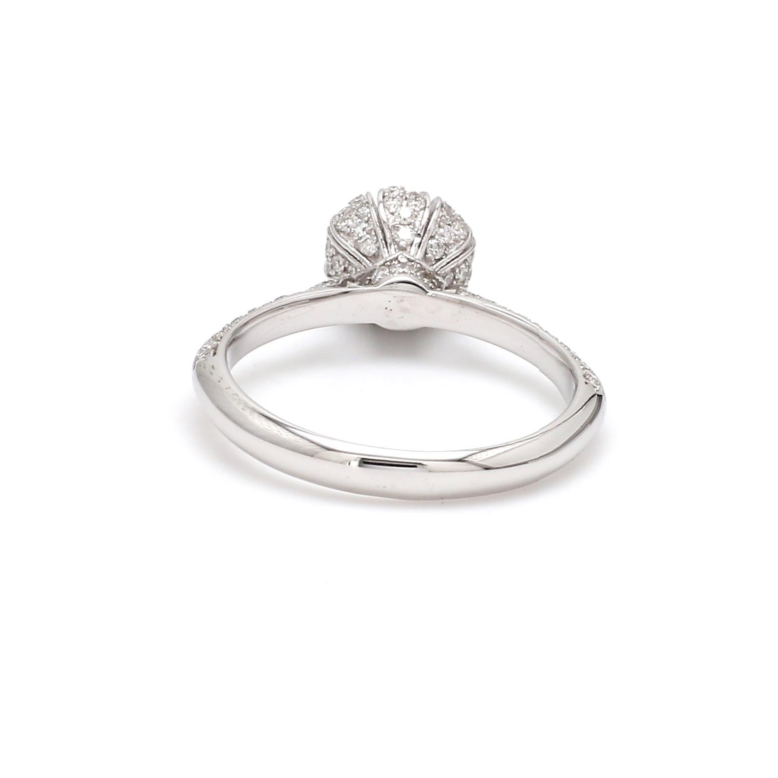 Contemporary Round Brilliant Cut Diamond 18 Karat White Gold Wedding Ring For Sale