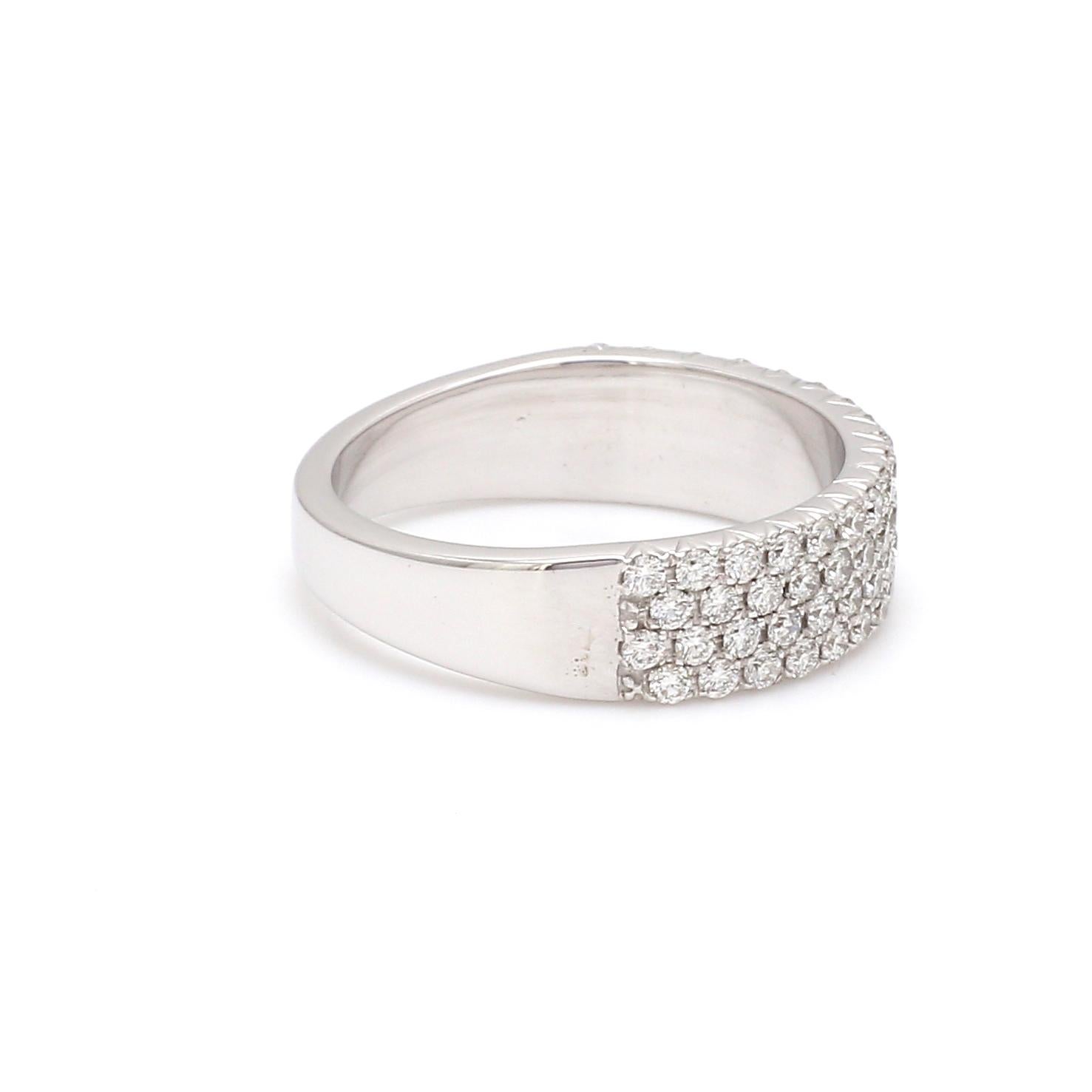 Round Cut Round Brilliant Cut Diamond 18 Karat White Gold Wedding Ring For Sale