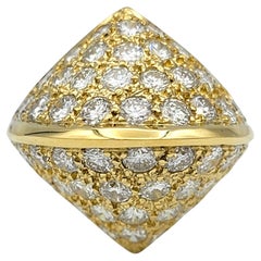 Round Brilliant Cut Diamond Clustered Dome Cocktail Ring in 18 Karat Yellow Gold