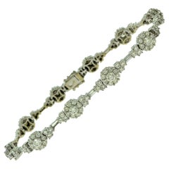 Runder Brillantschliff Diamant Halo Kette Gliederarmband aus 18 Karat Weißgold