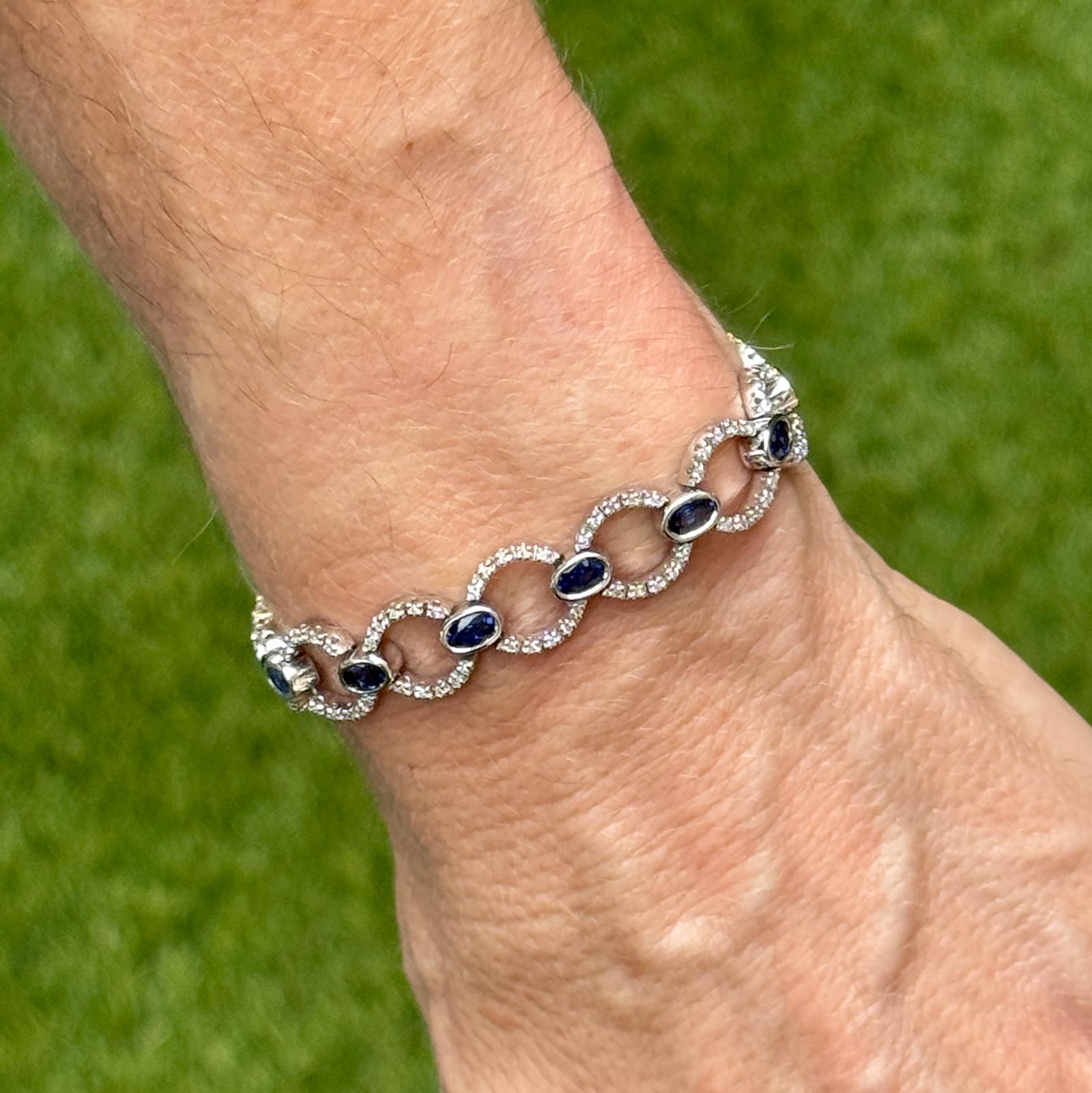 Taille ovale Bracelet à maillons ronds en or blanc 18K diamant Brilliante saphir ovale