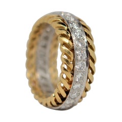 Vintage Round Brilliant Cut Diamond Ring Set in Platinum 
18k Yellow Gold, 1.31 Carats