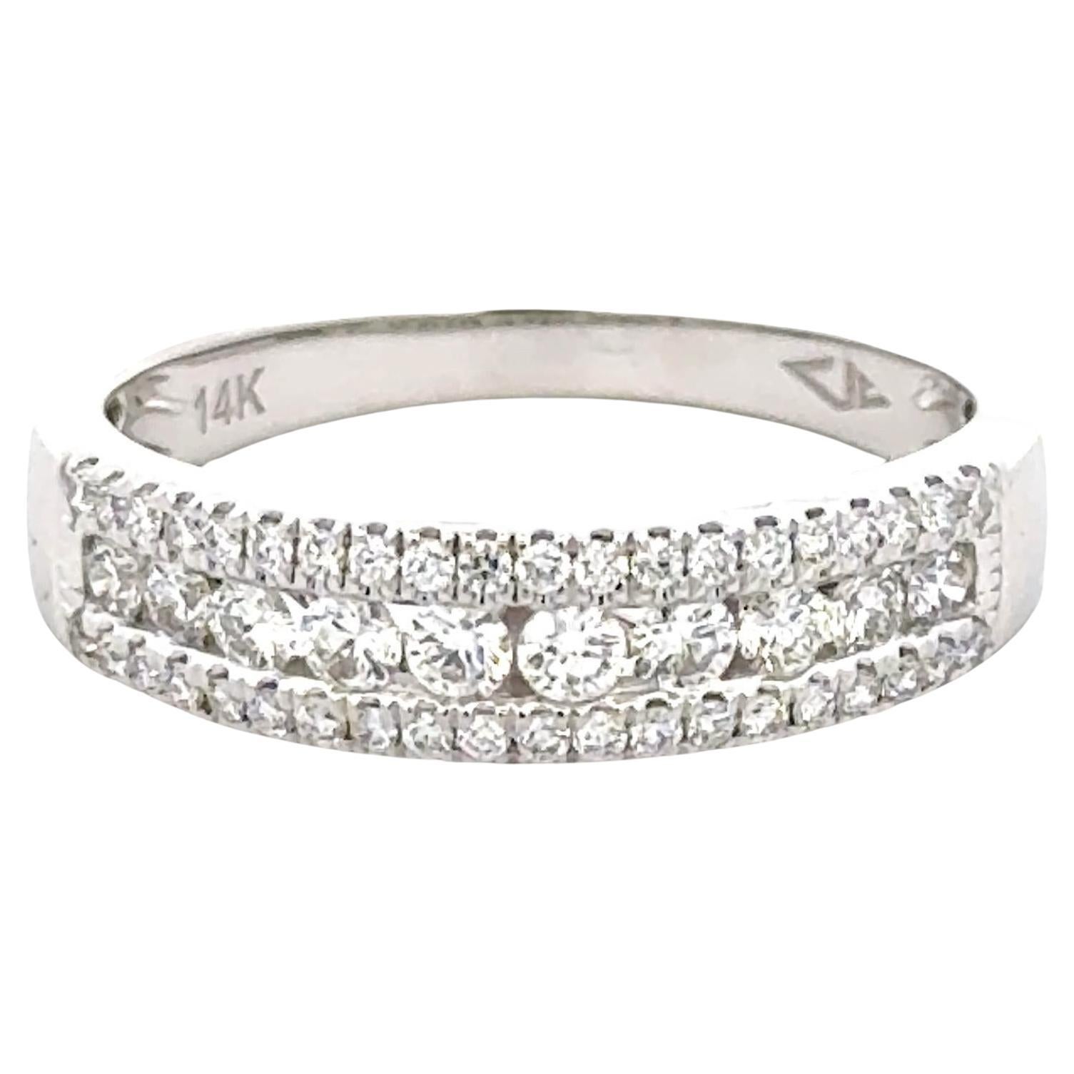 Round Brilliant Cut Diamond Three Row 14 Karat White Gold Wedding Band Round Brilliant Cut Diamond Three Row 14 Karat White Gold Wedding Band