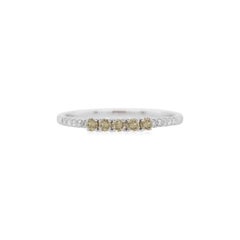Anello a fascia con diamante verde e diamante bianco taglio Brilliante rotondo in oro 18 carati
