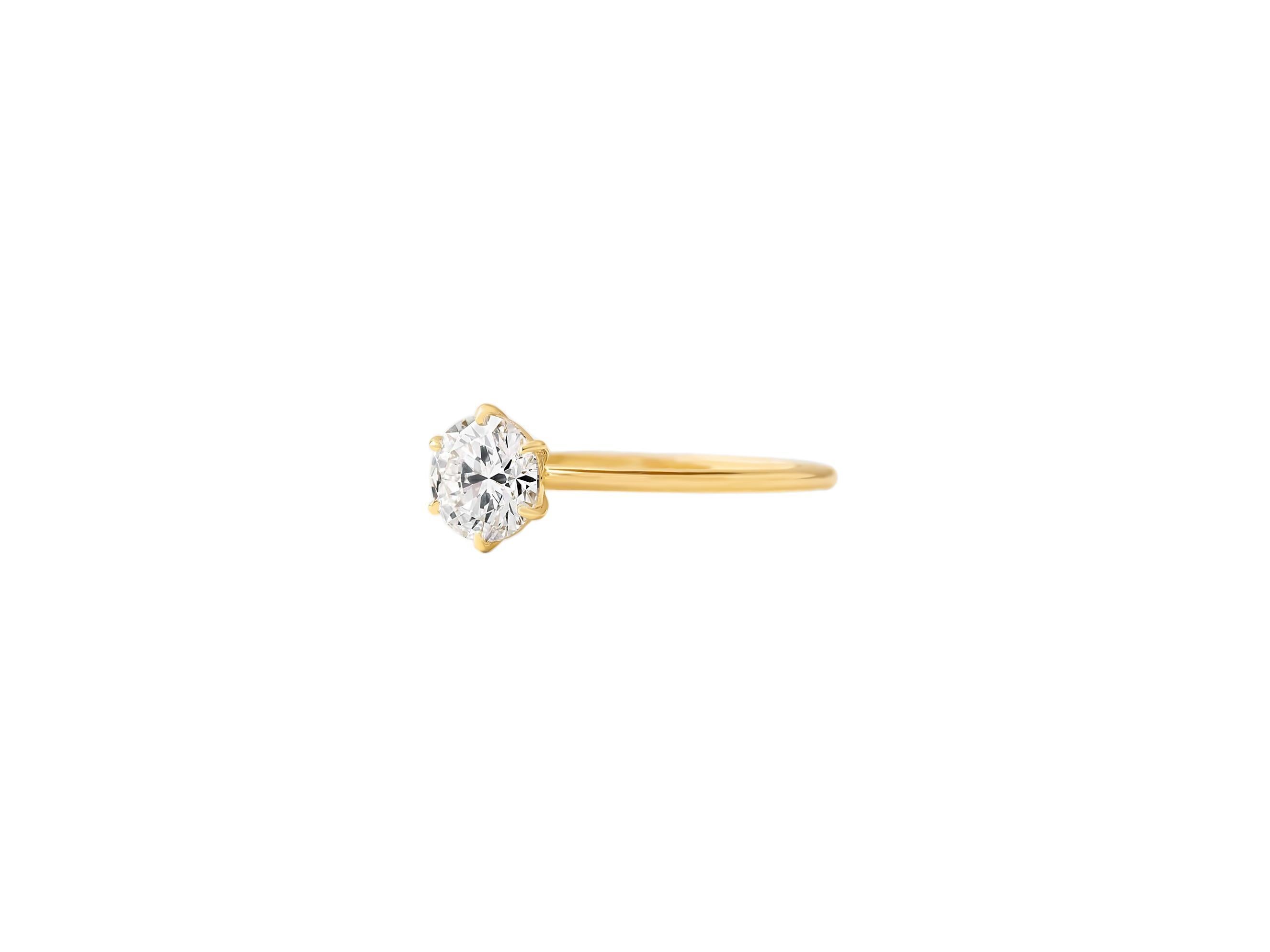 in vendita:  Anello con moissanite taglio brillante rotondo in oro 14k 4
