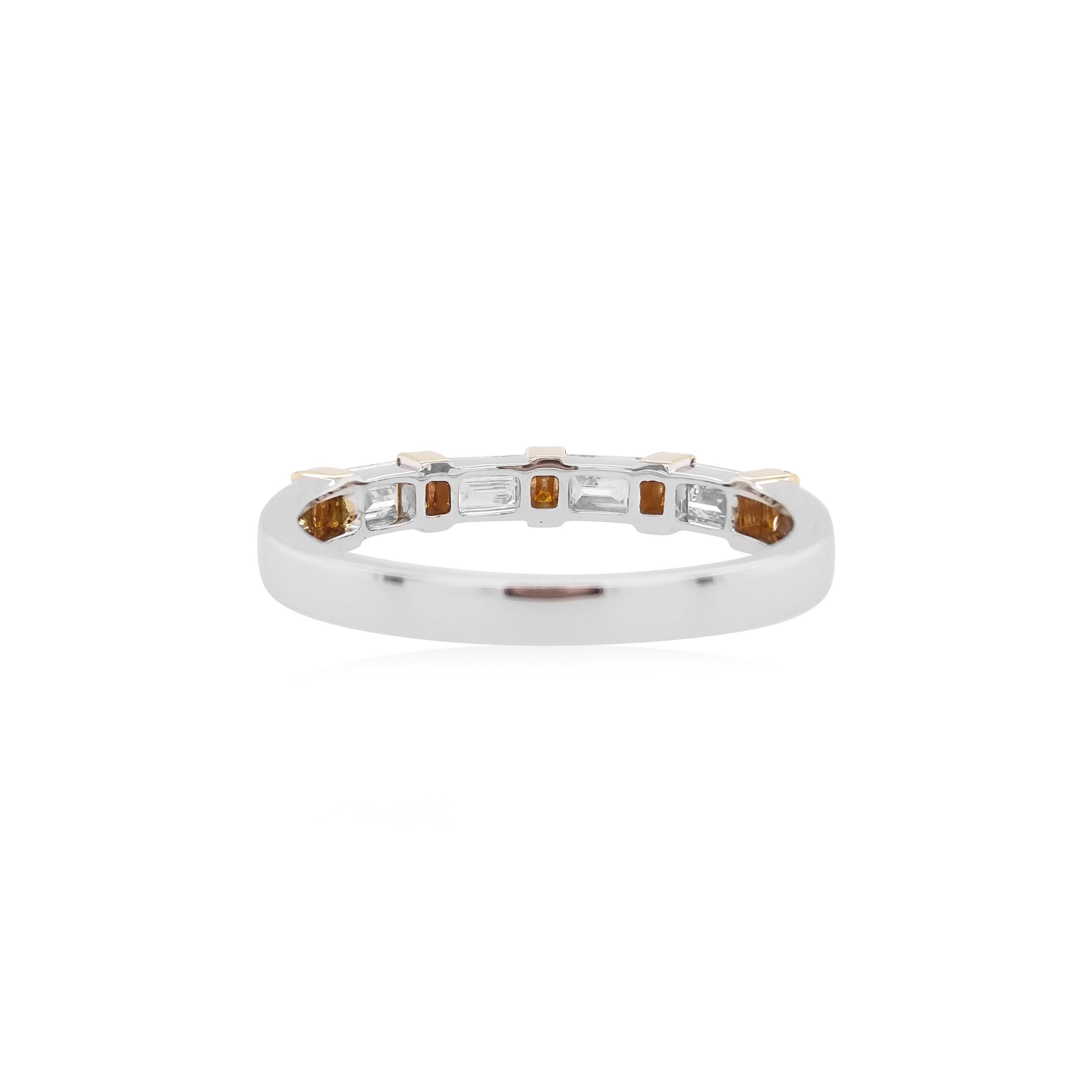 Contemporary Round Brilliant Cut Orange Diamond and baguette White Diamond 18K Gold Band Ring For Sale