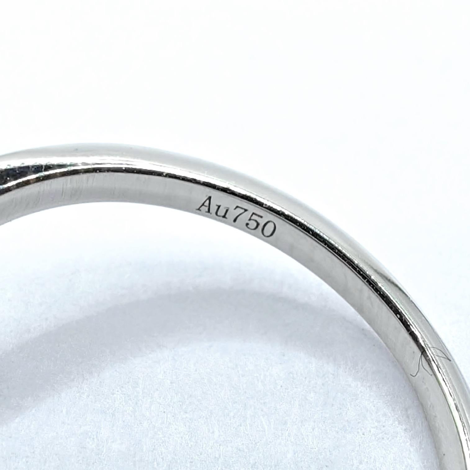 Im Angebot: Runder Brillantschliff Pavé-Diamant Chevron stapelbarer Bandring aus 18K Weißgold () 6