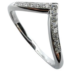 Anello a fascia impilabile con pavé di diamanti taglio brillante rotondo in oro bianco 18 carati