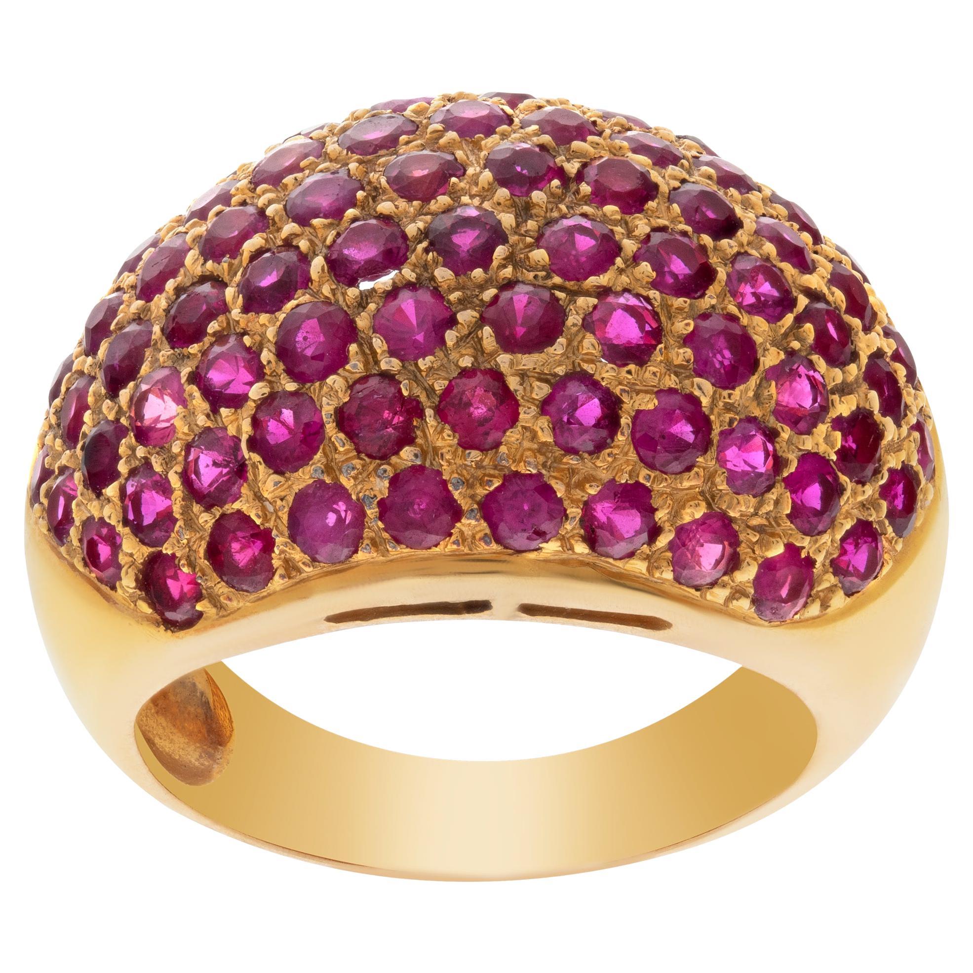 Round Brilliant Cut Rubies Set in 18k Rose Gold Ring, Total Rubies Approximate W For Sale