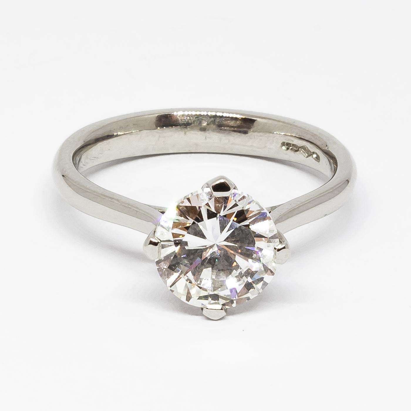 Solitaire Diamond 2.00 Carat Platinum Ring In New Condition In London, GB