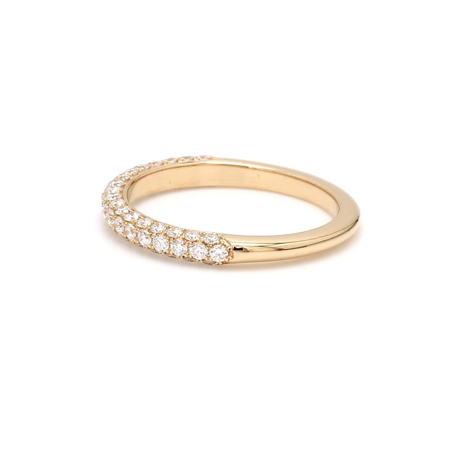 Contemporary Round Brilliant Cut Three-Row Diamond 18 Karat Yellow Gold Wedding Ring