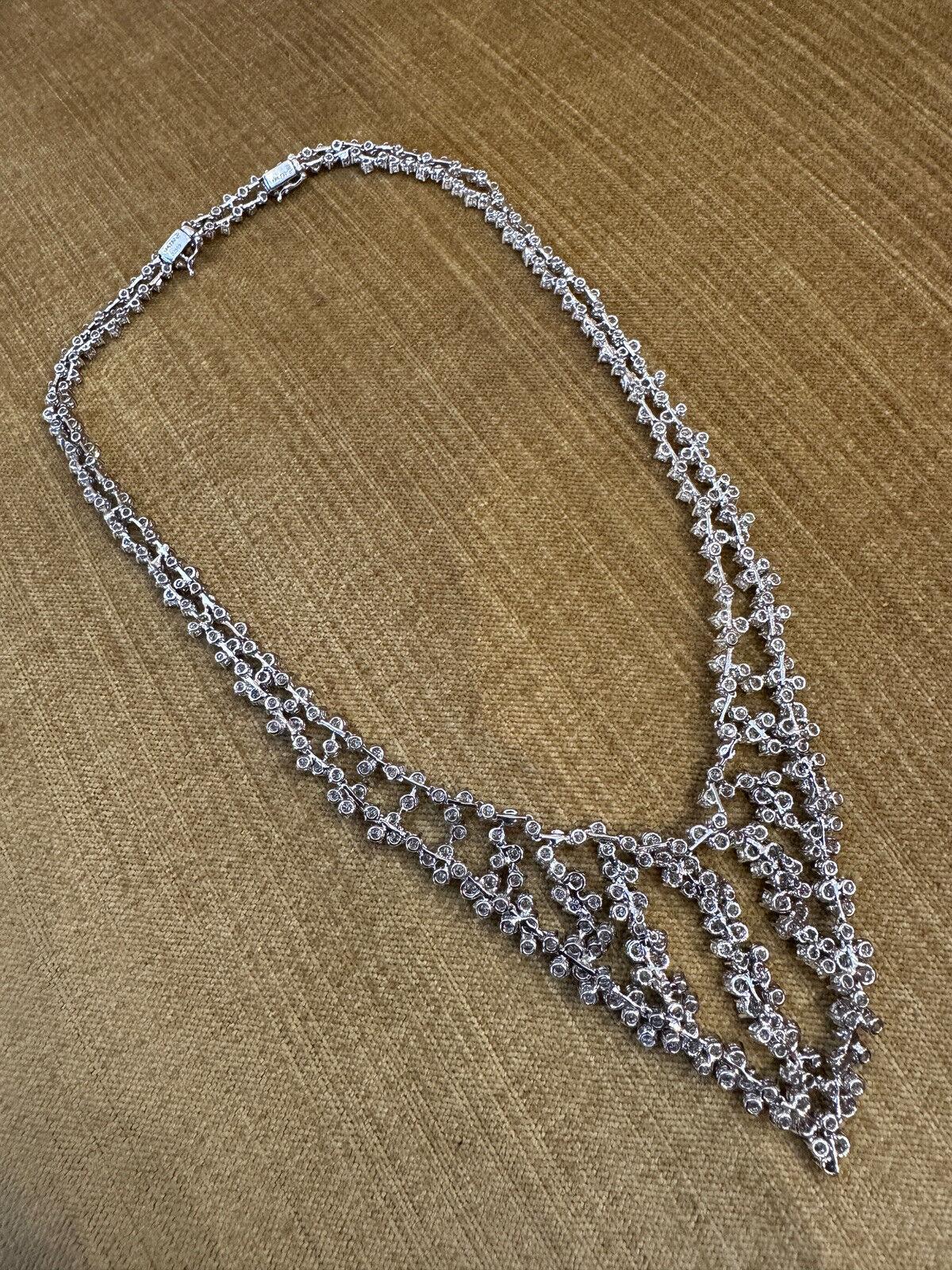 Round Brilliant Diamond Bib Necklace 25.00 cttw in 18k White Gold For Sale 1